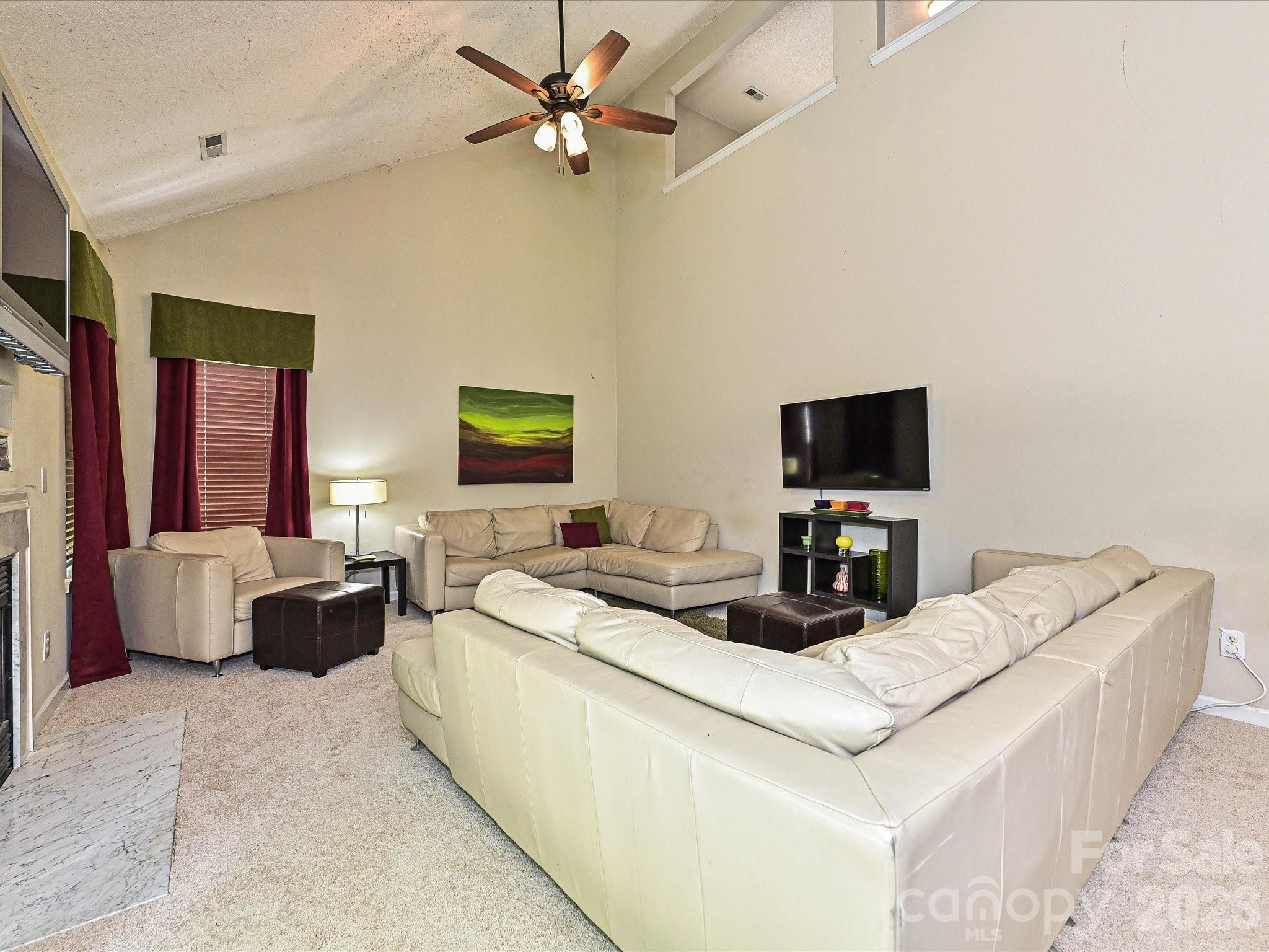 6719 Reedy Creek Road Property Photo 13