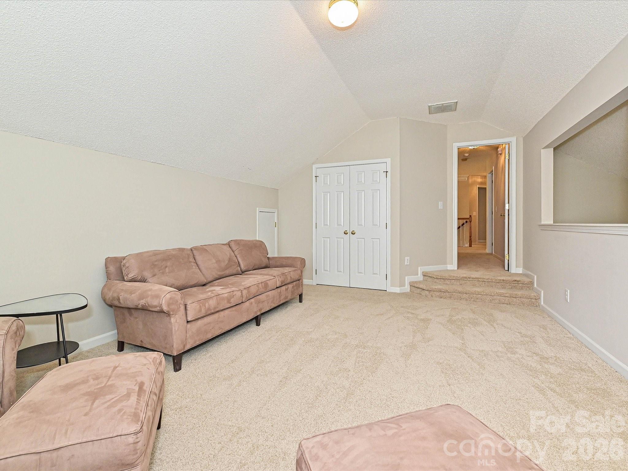 6719 Reedy Creek Road Property Photo 27