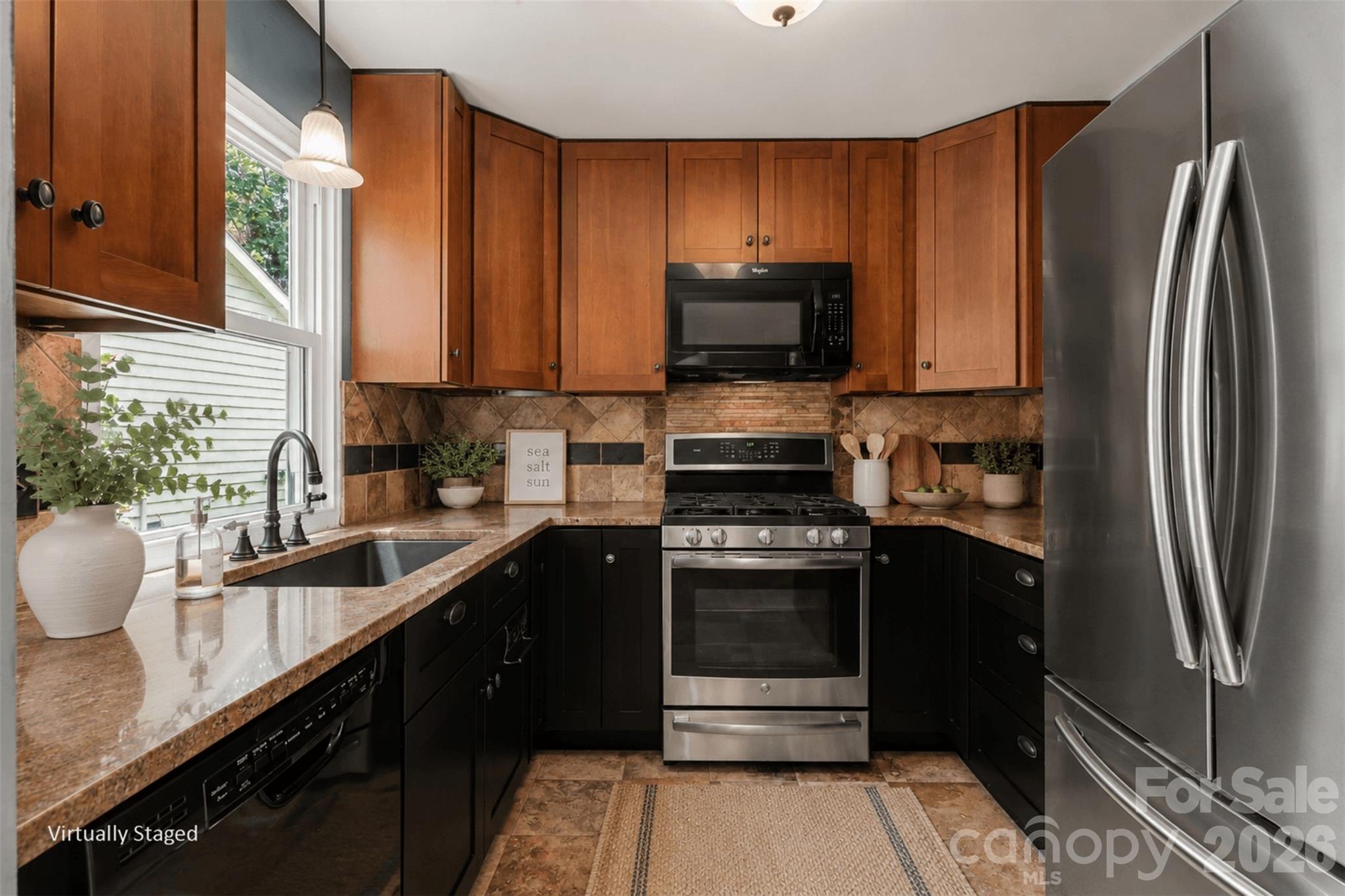 9330 Oren Thompson Road Property Photo 12