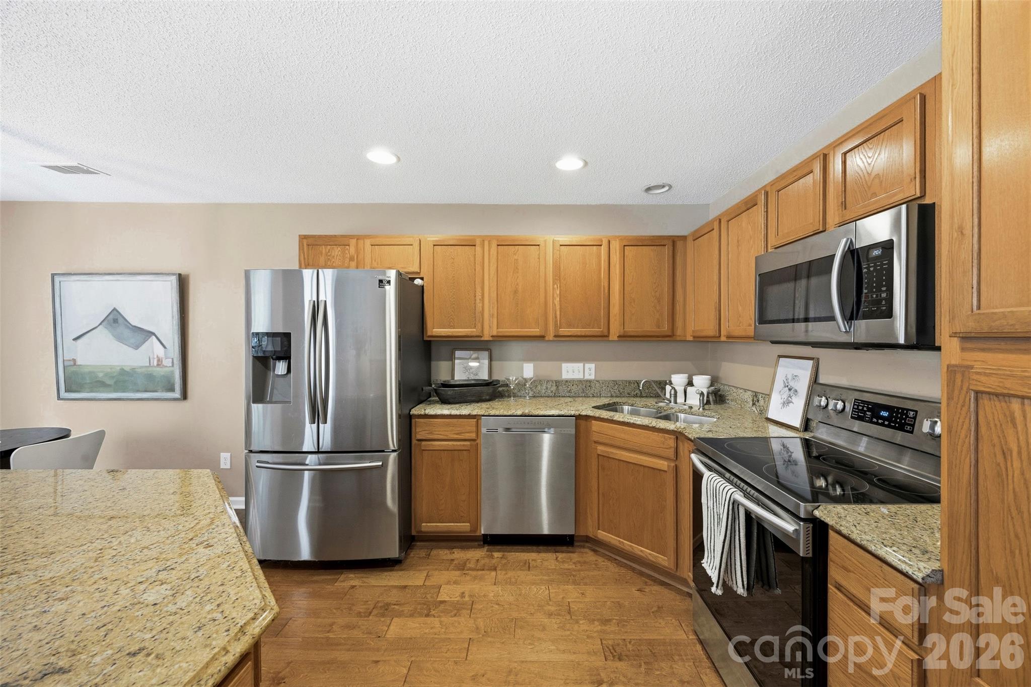1728 Eagle Ridge Drive Property Photo 8
