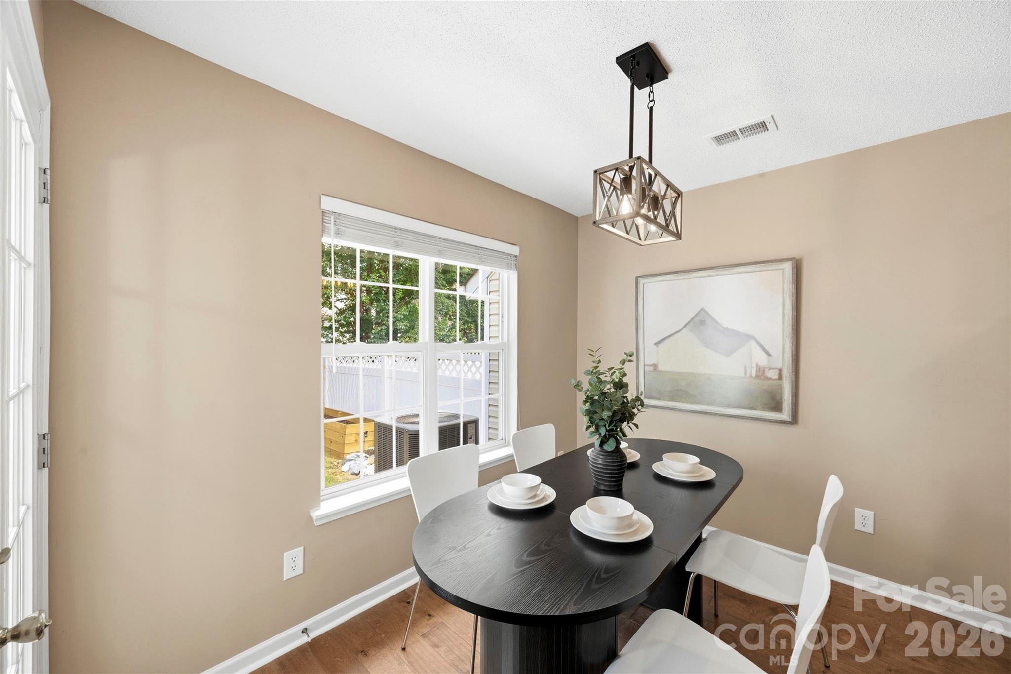 1728 Eagle Ridge Drive Property Photo 12