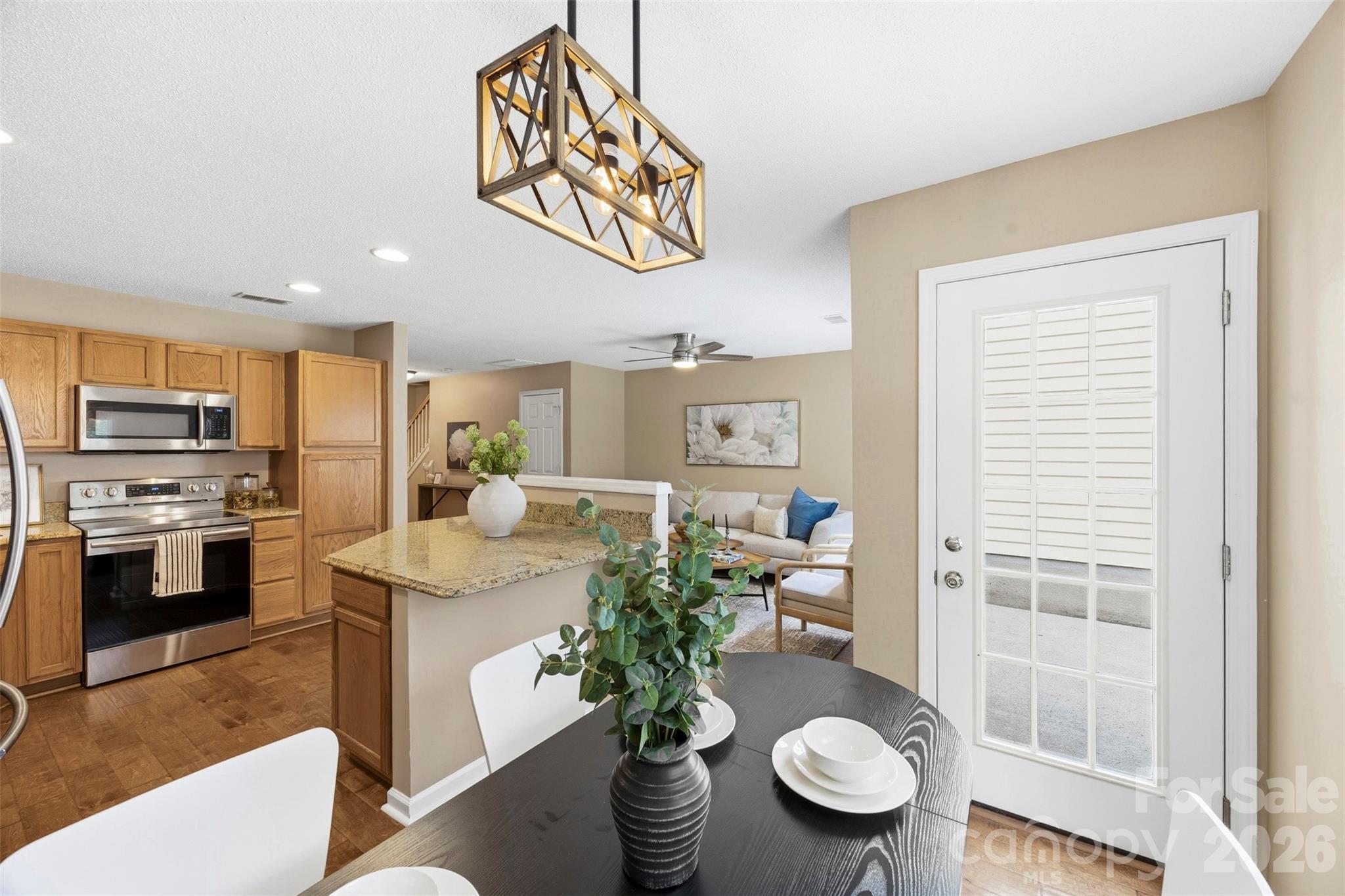 1728 Eagle Ridge Drive Property Photo 13