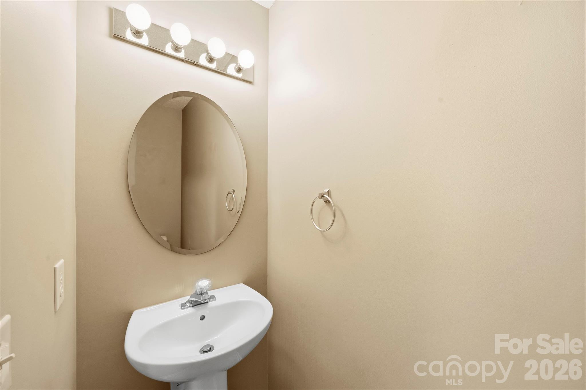 1728 Eagle Ridge Drive Property Photo 15