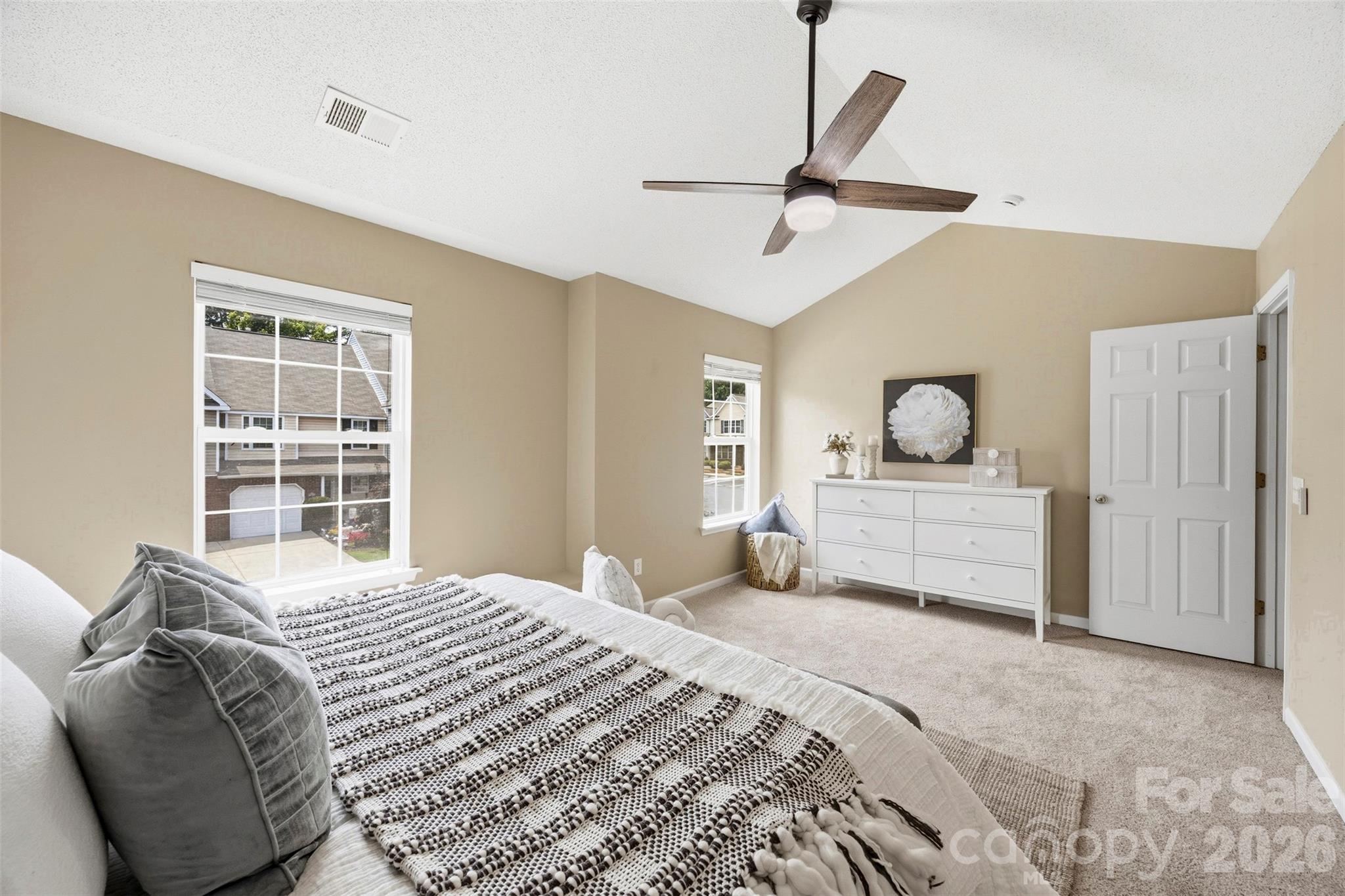 1728 Eagle Ridge Drive Property Photo 18