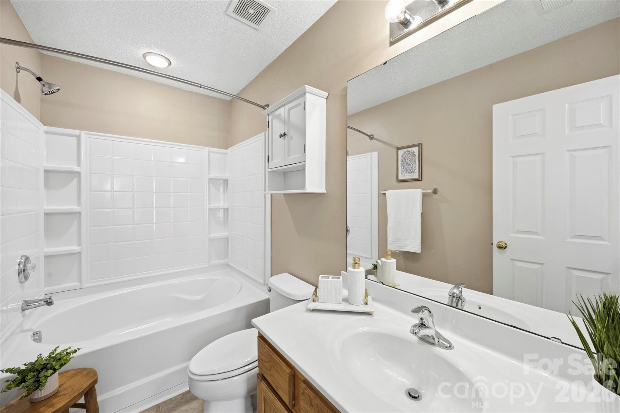 1728 Eagle Ridge Drive Property Photo 19