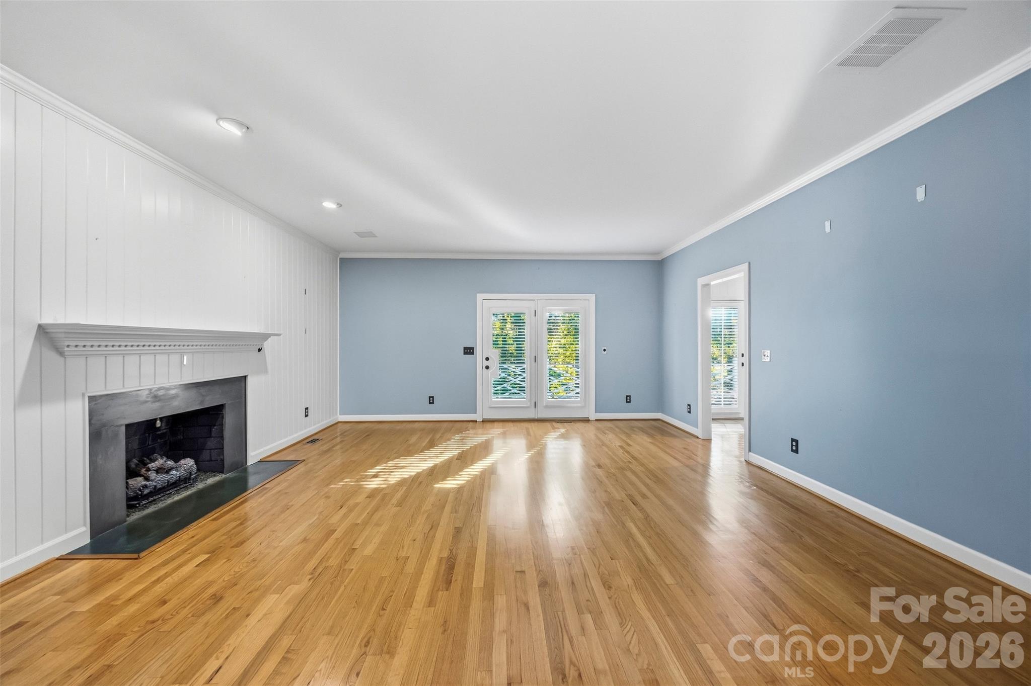 185 Appian Way Property Photo 15