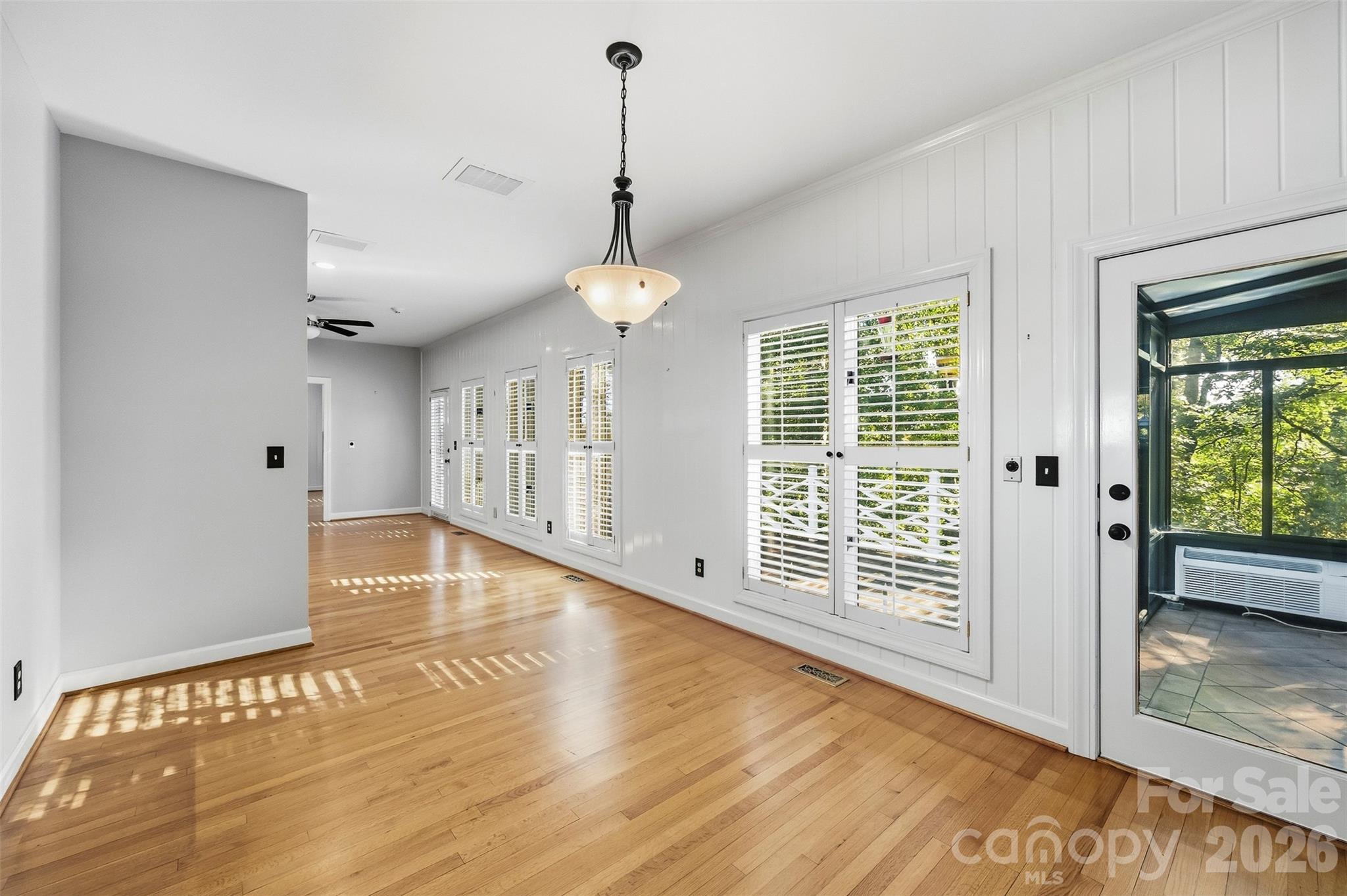185 Appian Way Property Photo 21