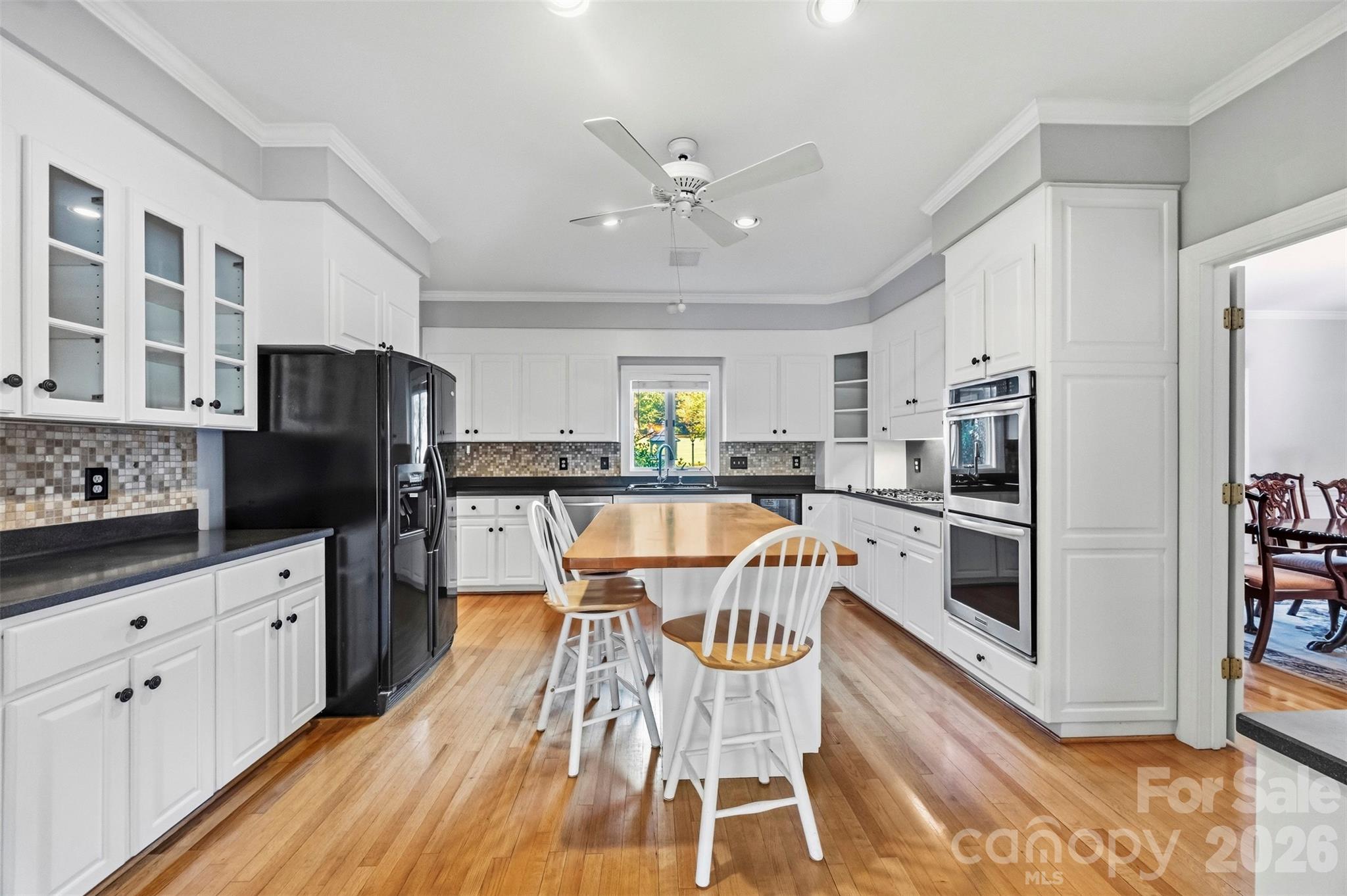 185 Appian Way Property Photo 22