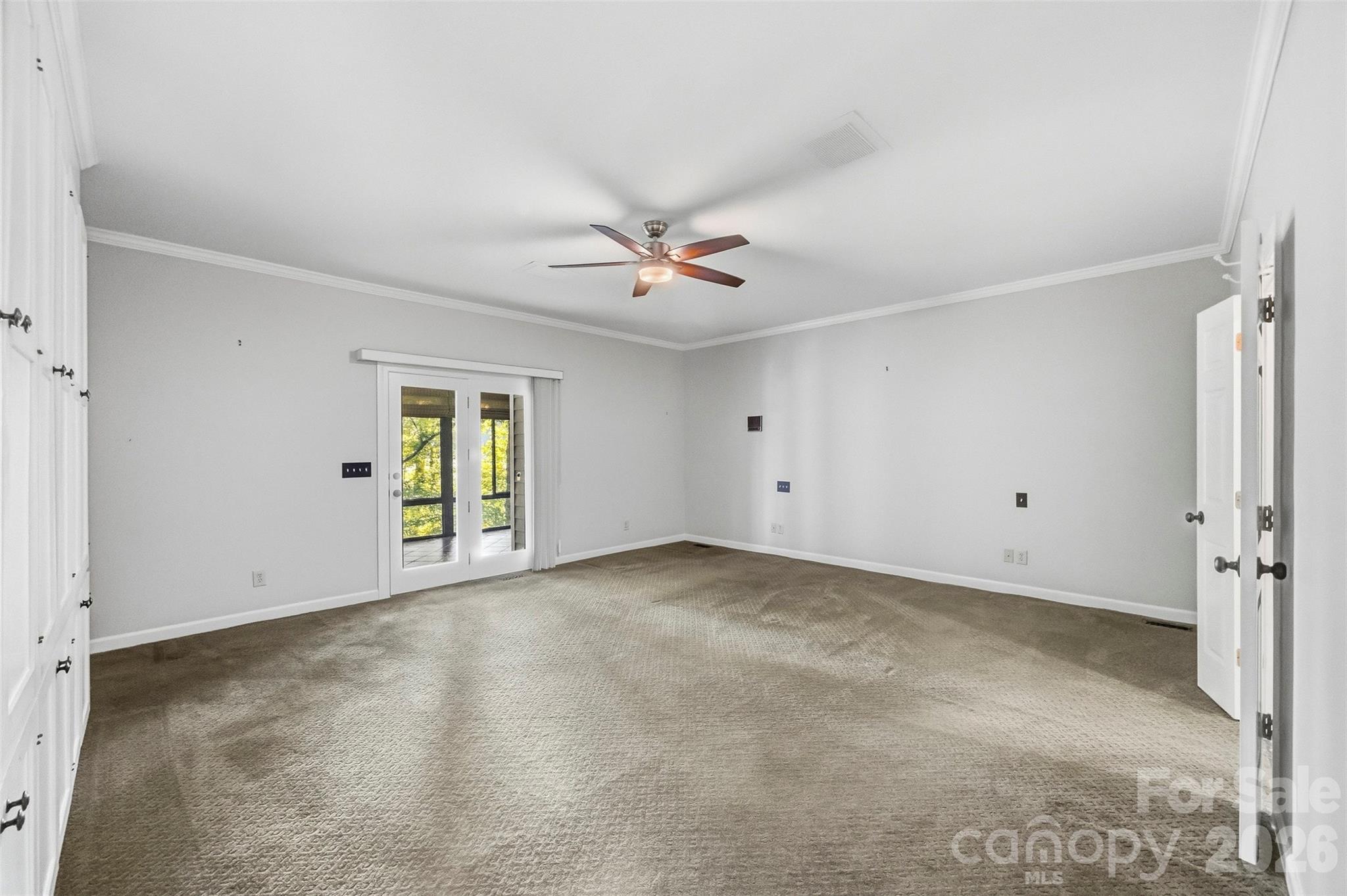 185 Appian Way Property Photo 26