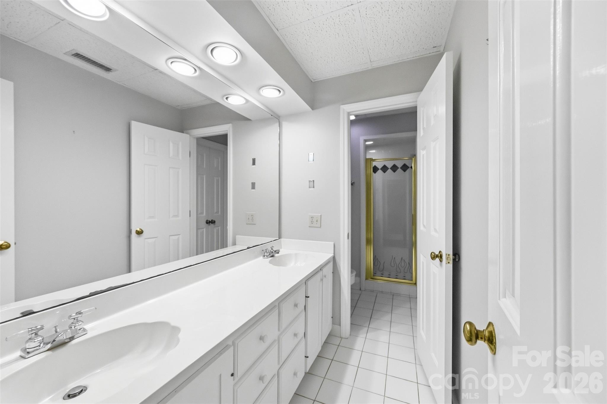 185 Appian Way Property Photo 36