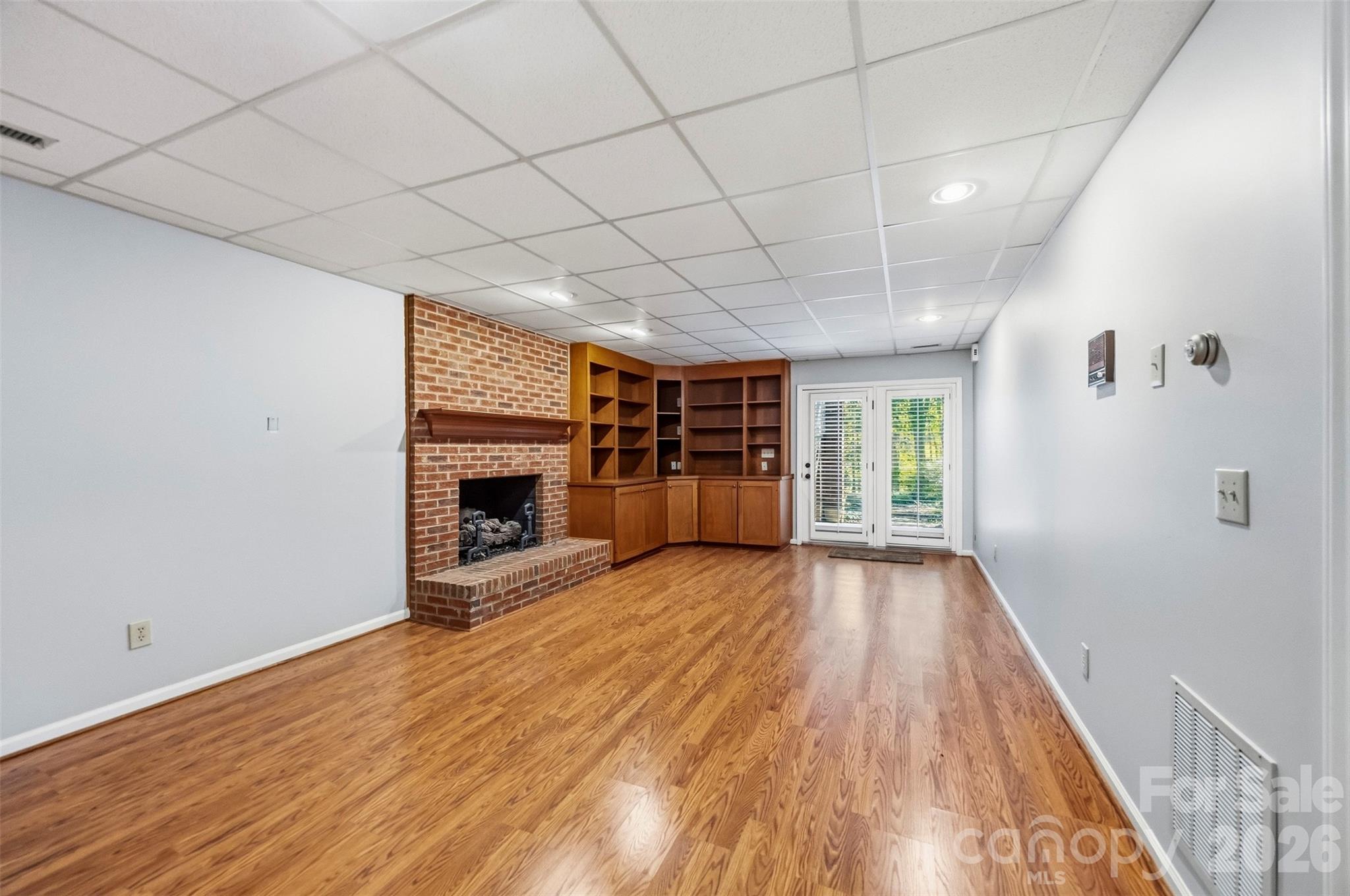 185 Appian Way Property Photo 37