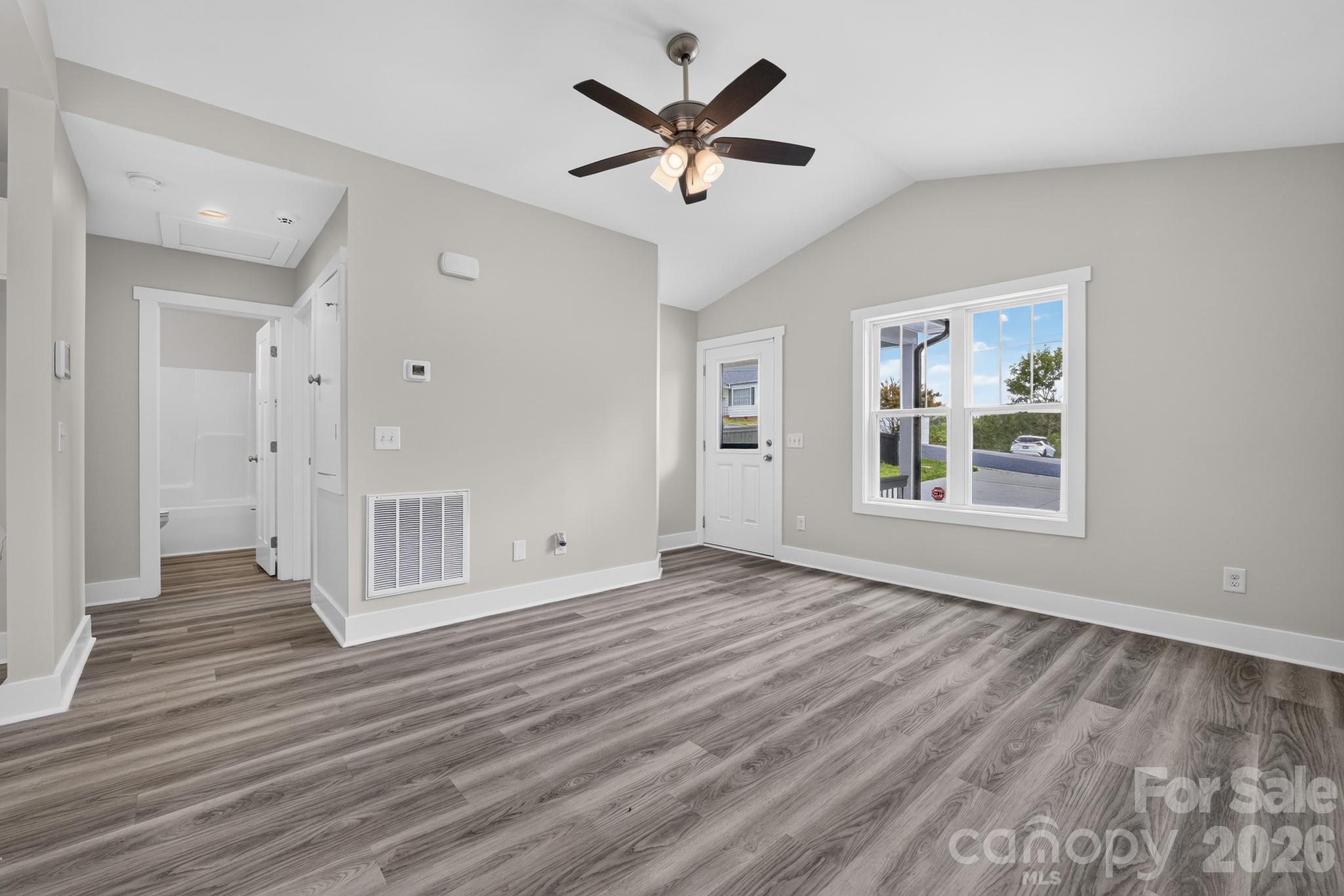 86 Ashlyn Drive Property Photo 3