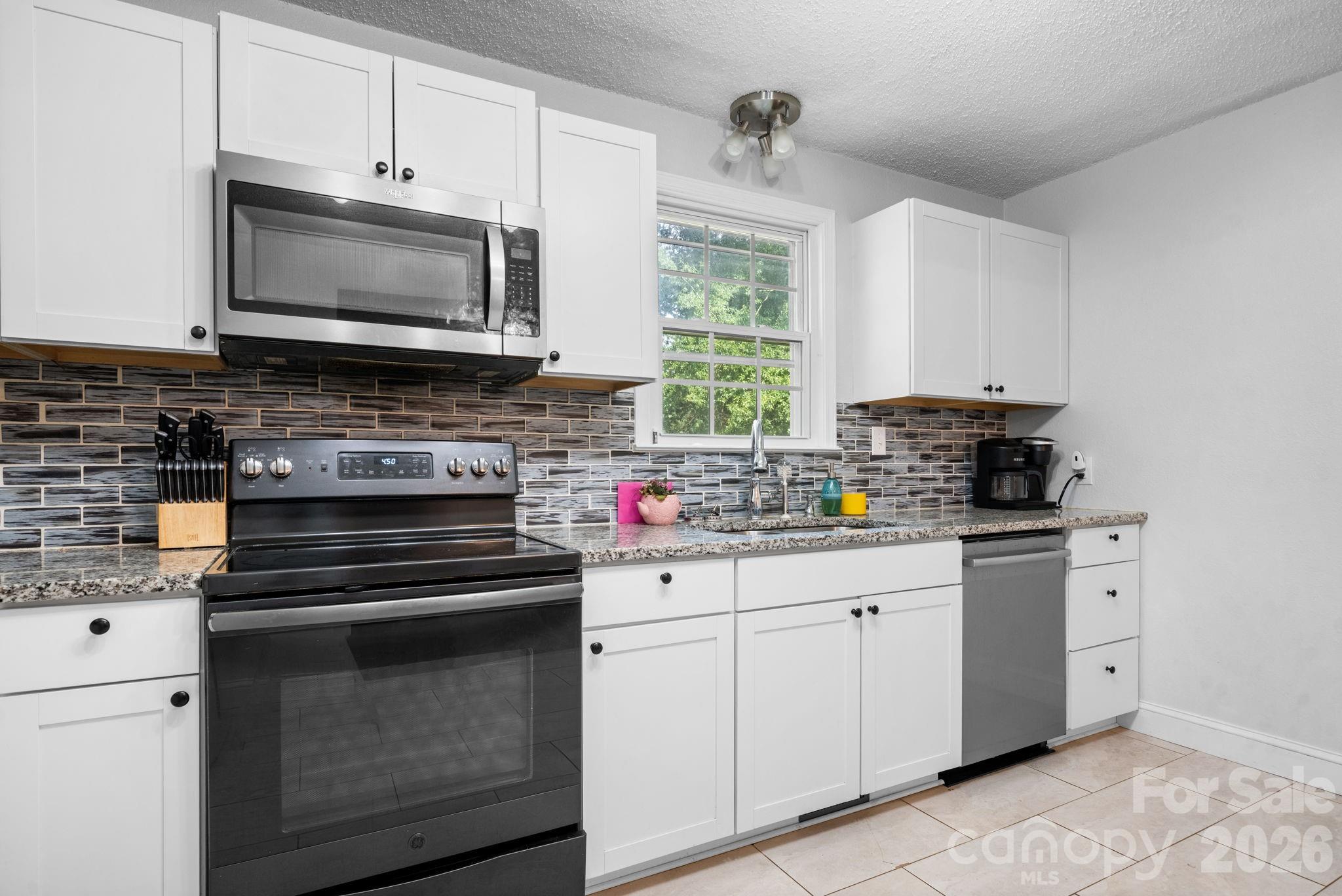 227 W 27th Street Property Photo 11
