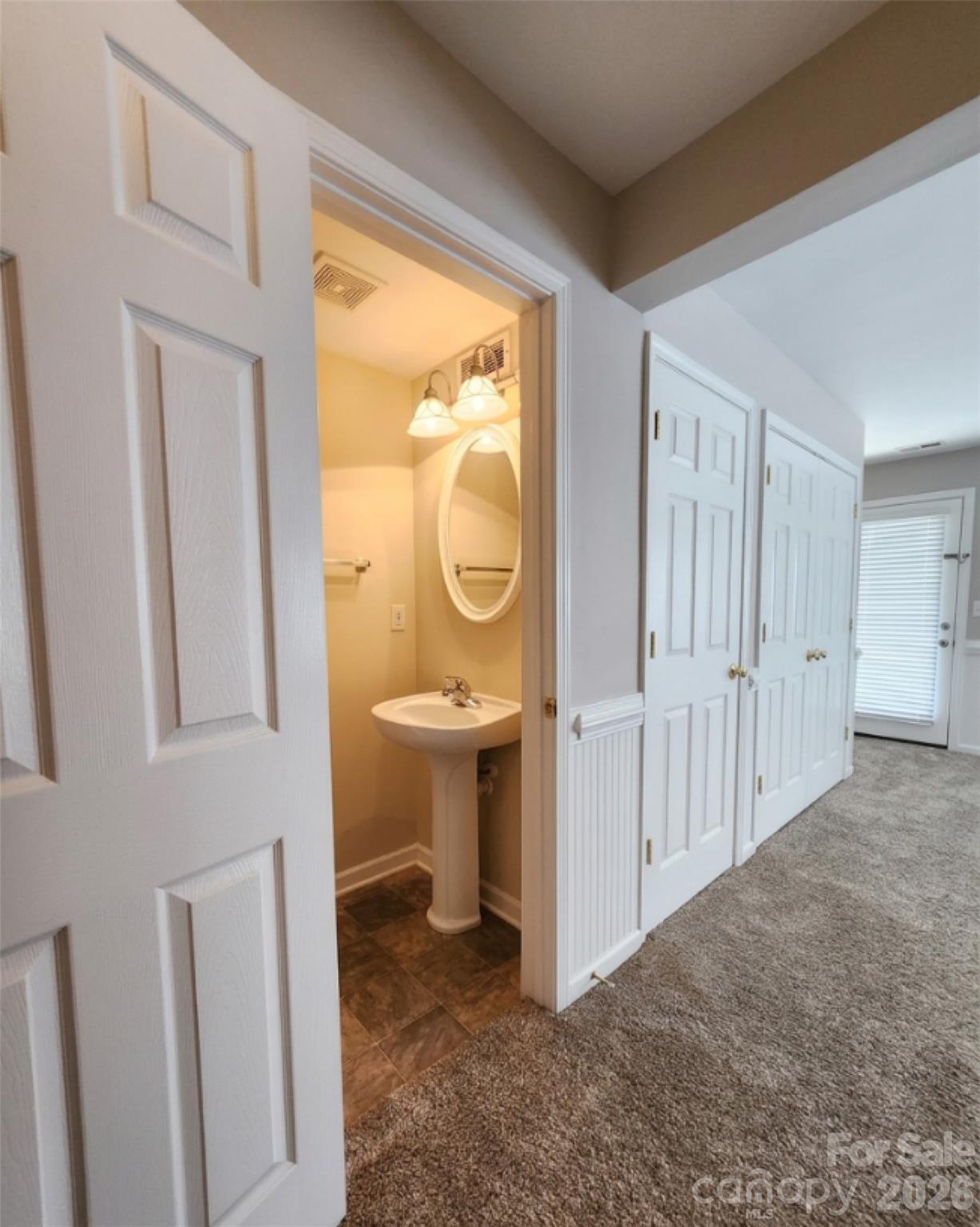 104 Rock Ridge Lane Property Photo 8