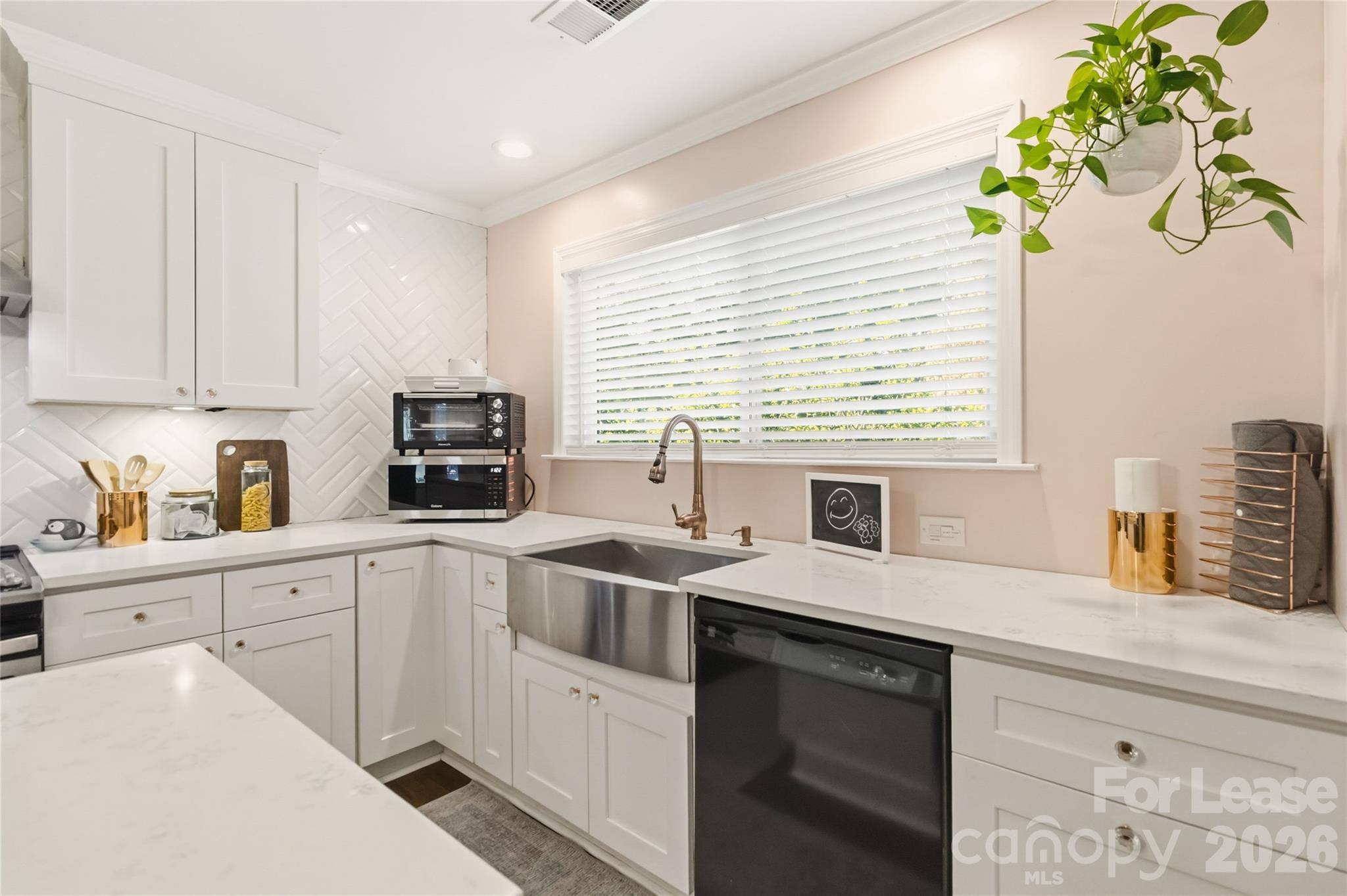 4231 Firethorne Road Property Photo 10