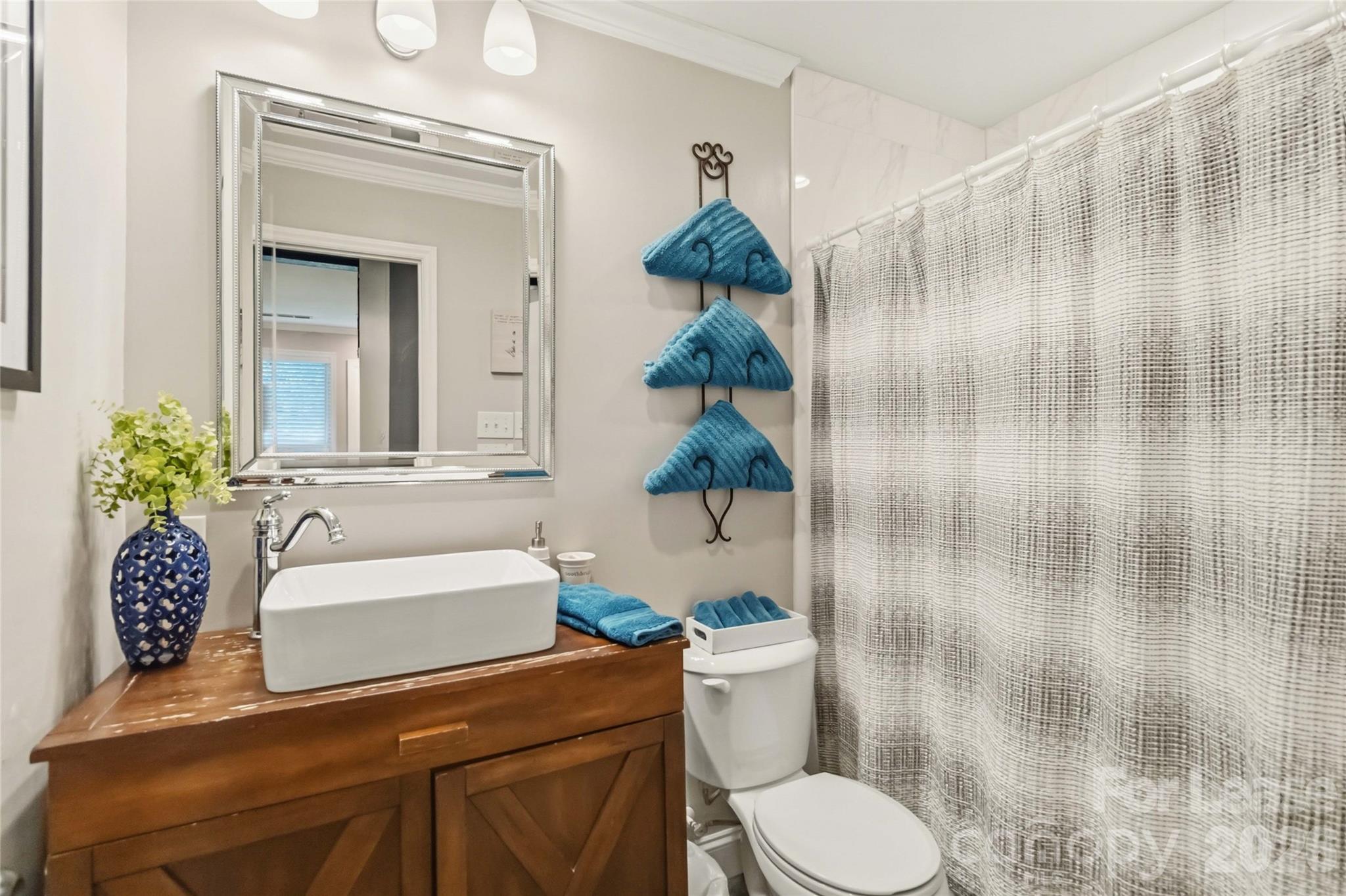 4231 Firethorne Road Property Photo 13