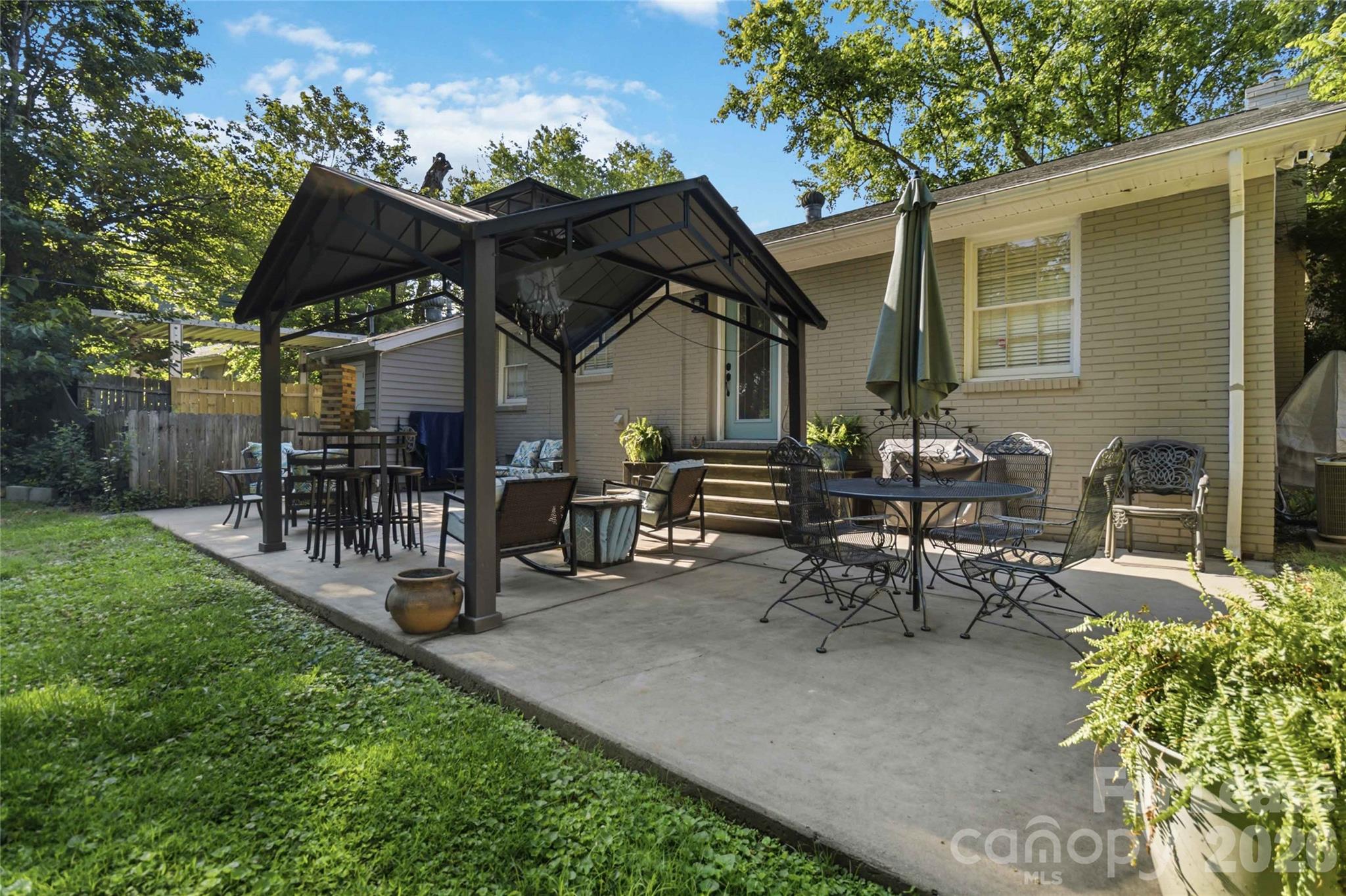 4231 Firethorne Road Property Photo 27