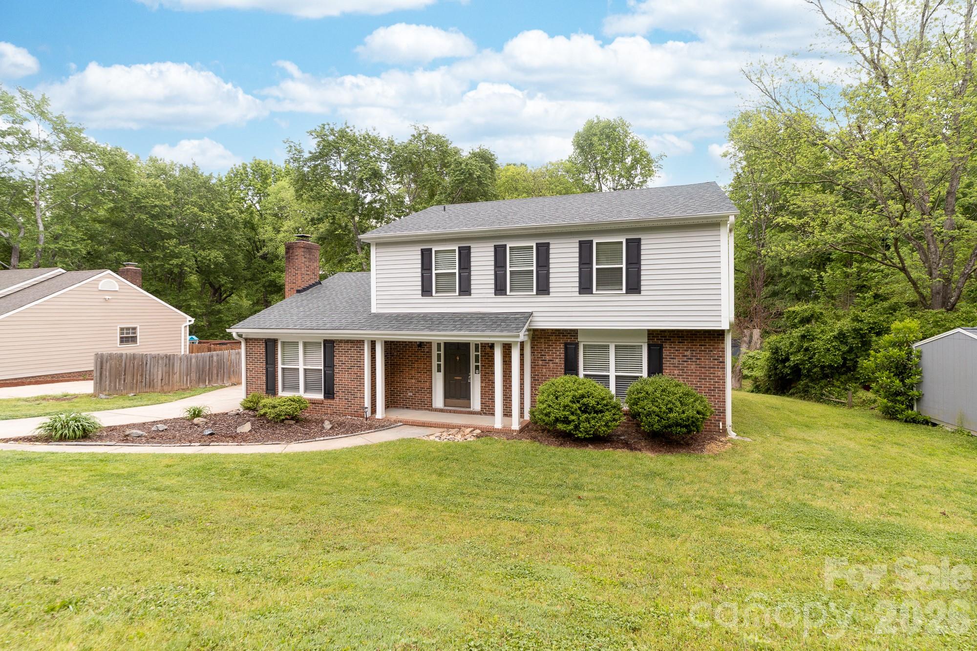 616 Silversmith Lane Property Photo 3