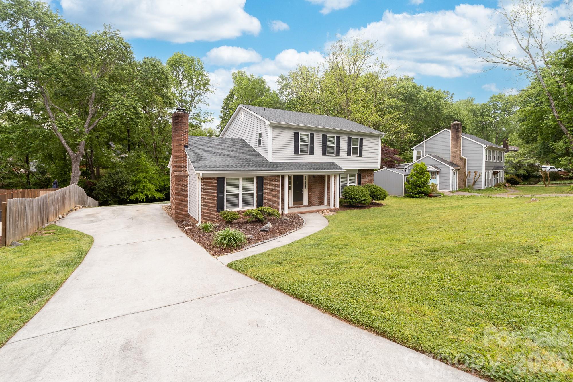 616 Silversmith Lane Property Photo 4