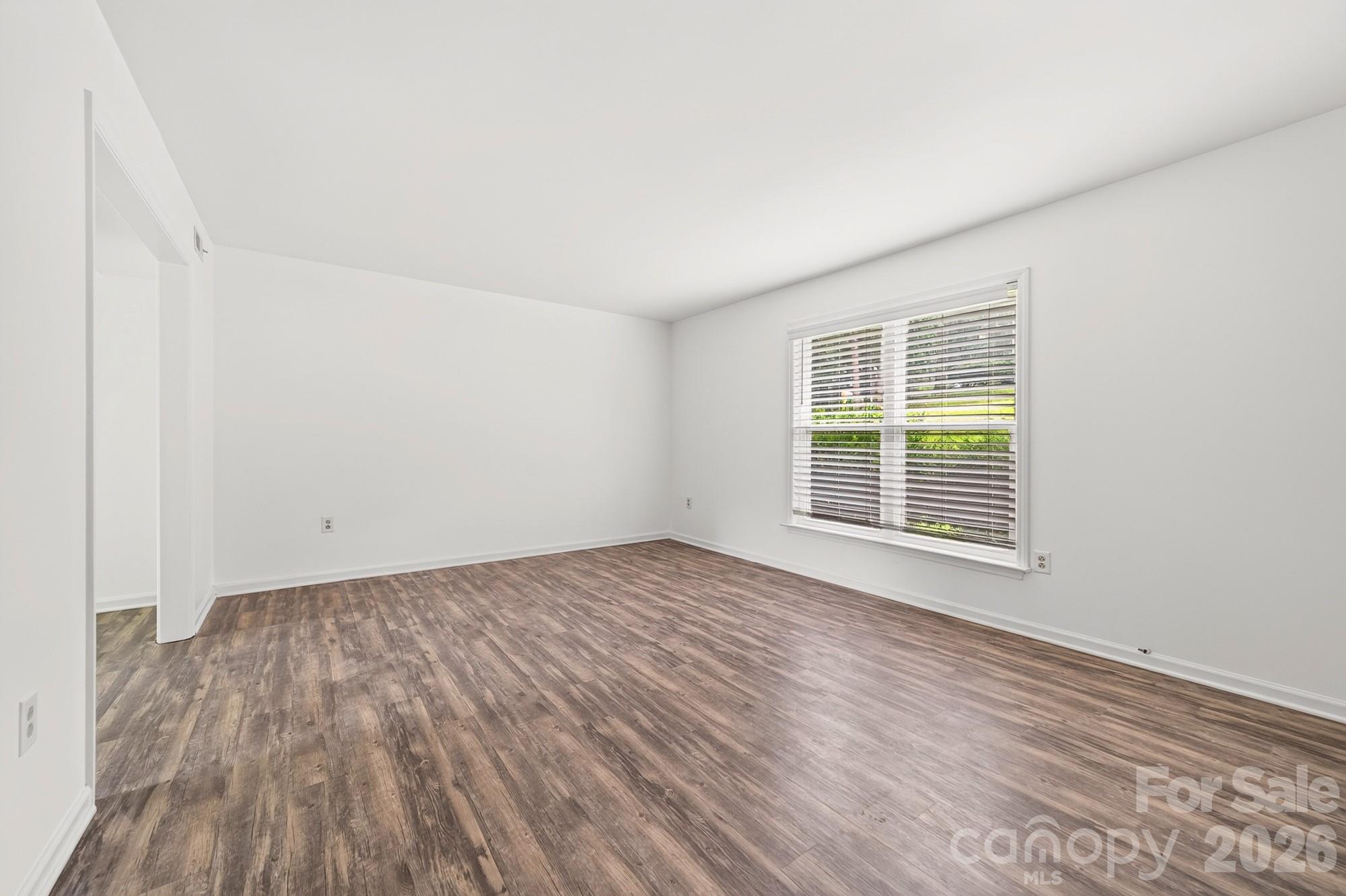 616 Silversmith Lane Property Photo 25