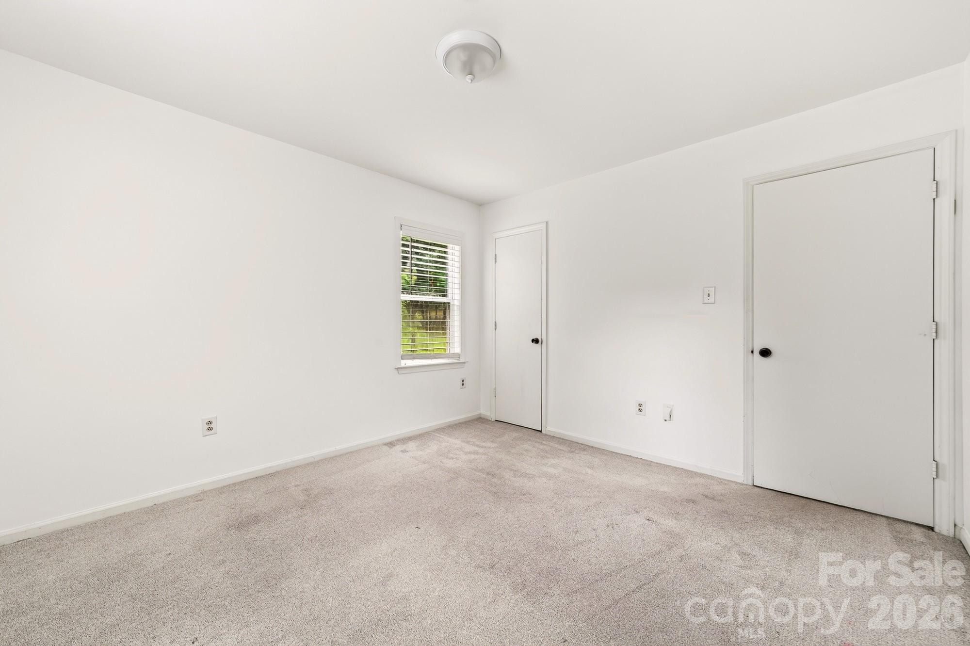 616 Silversmith Lane Property Photo 30