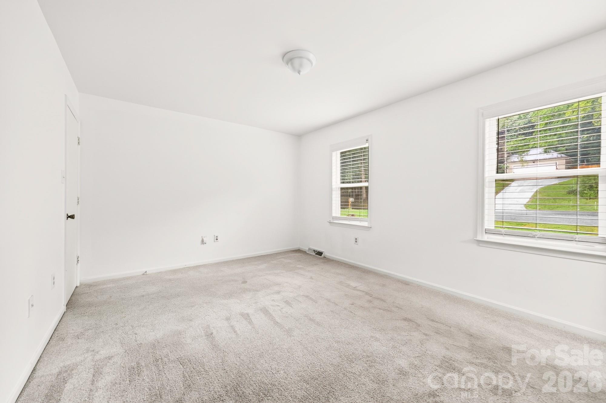 616 Silversmith Lane Property Photo 37