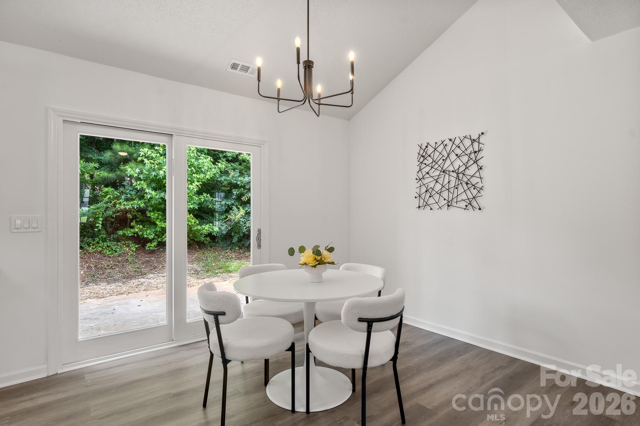 364 Masters Drive Property Photo 6