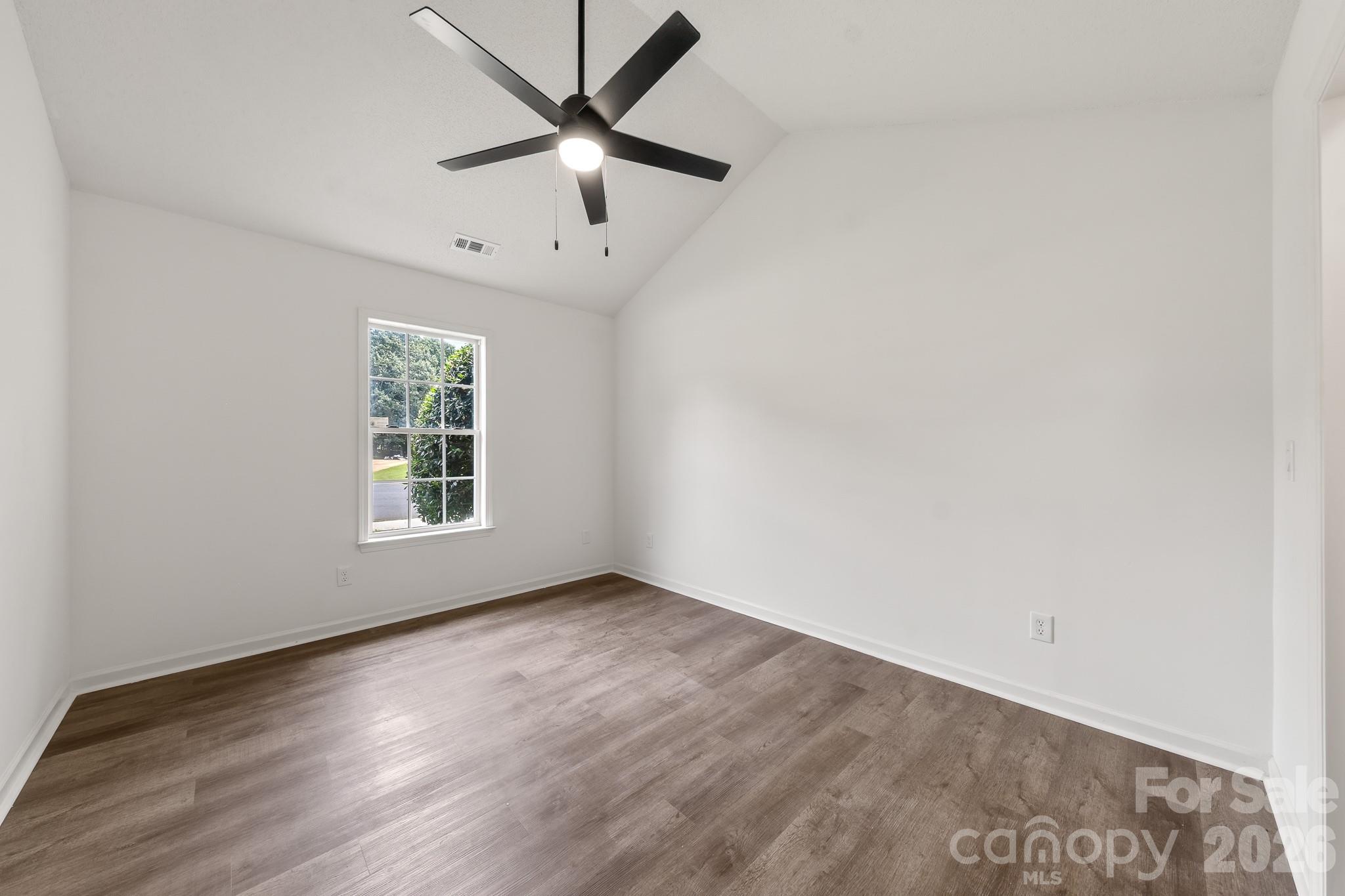 364 Masters Drive Property Photo 9