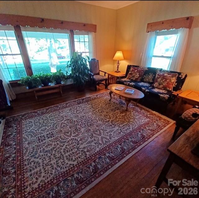 2103 N Thomas Avenue Property Photo 14