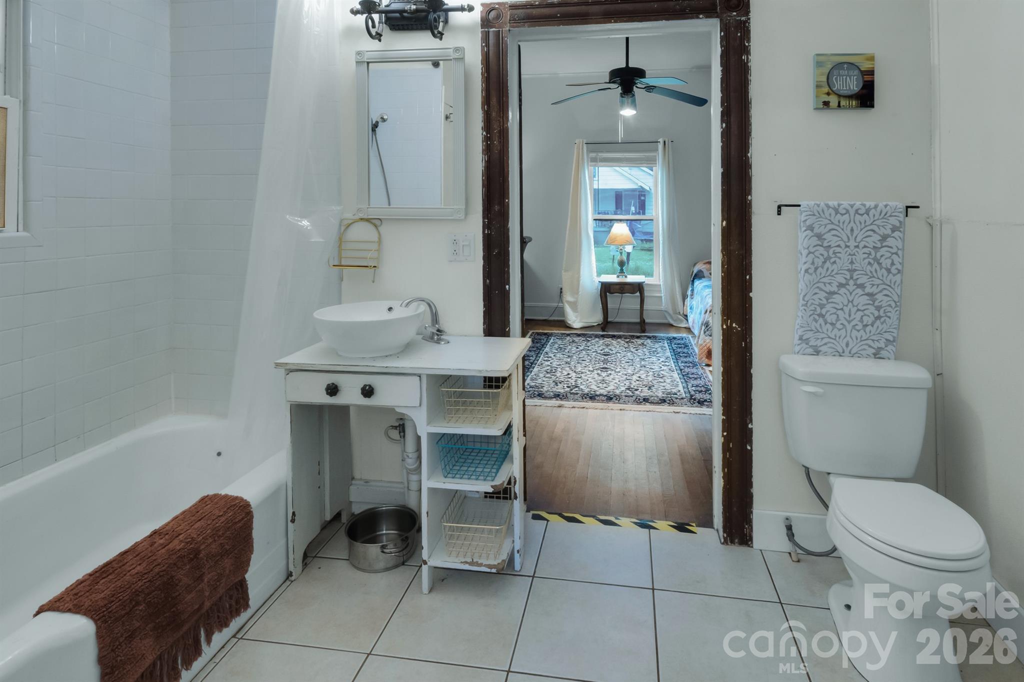 2103 N Thomas Avenue Property Photo 29