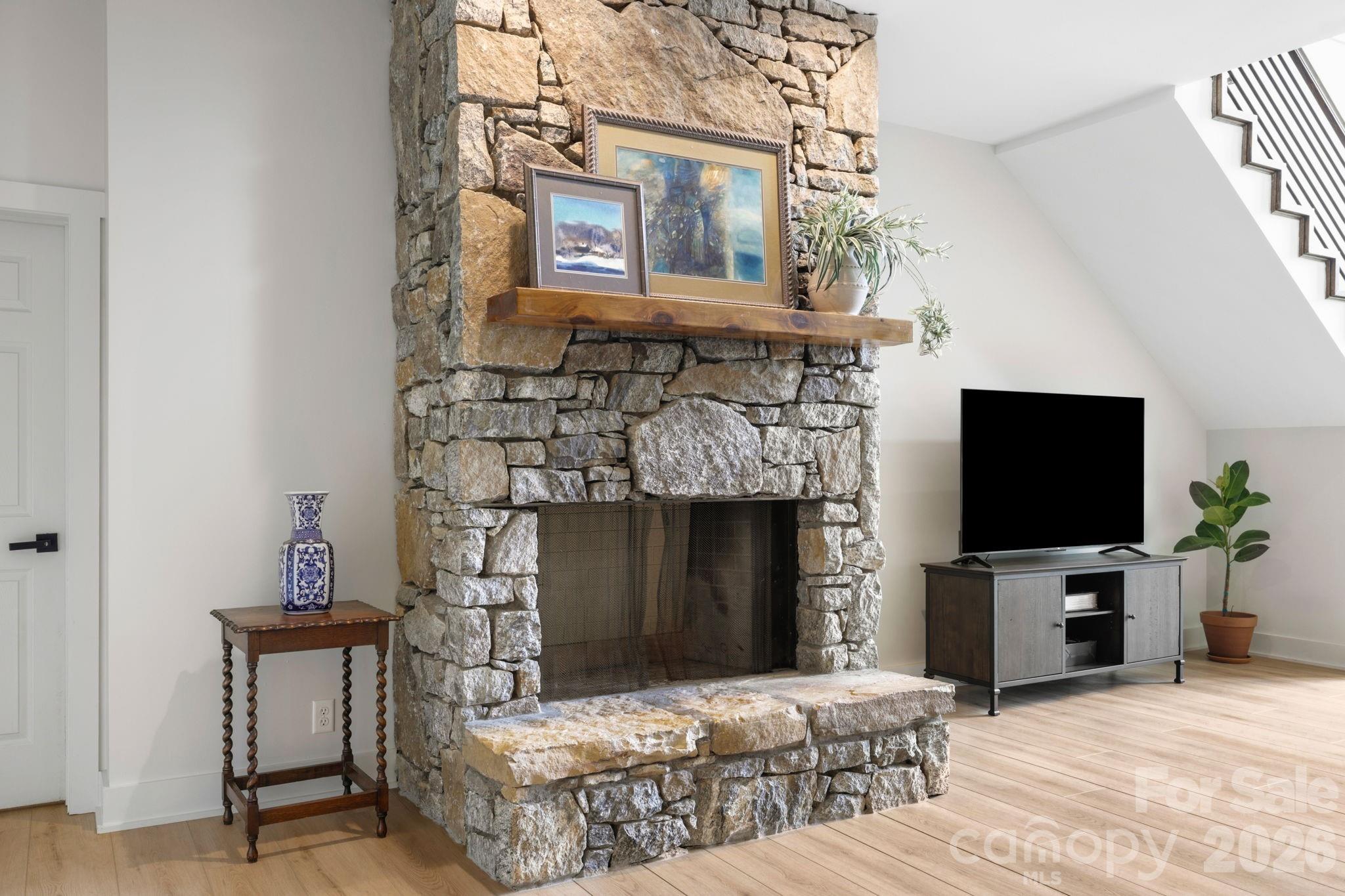 114 Cane Creek Ranch Drive Property Photo 6