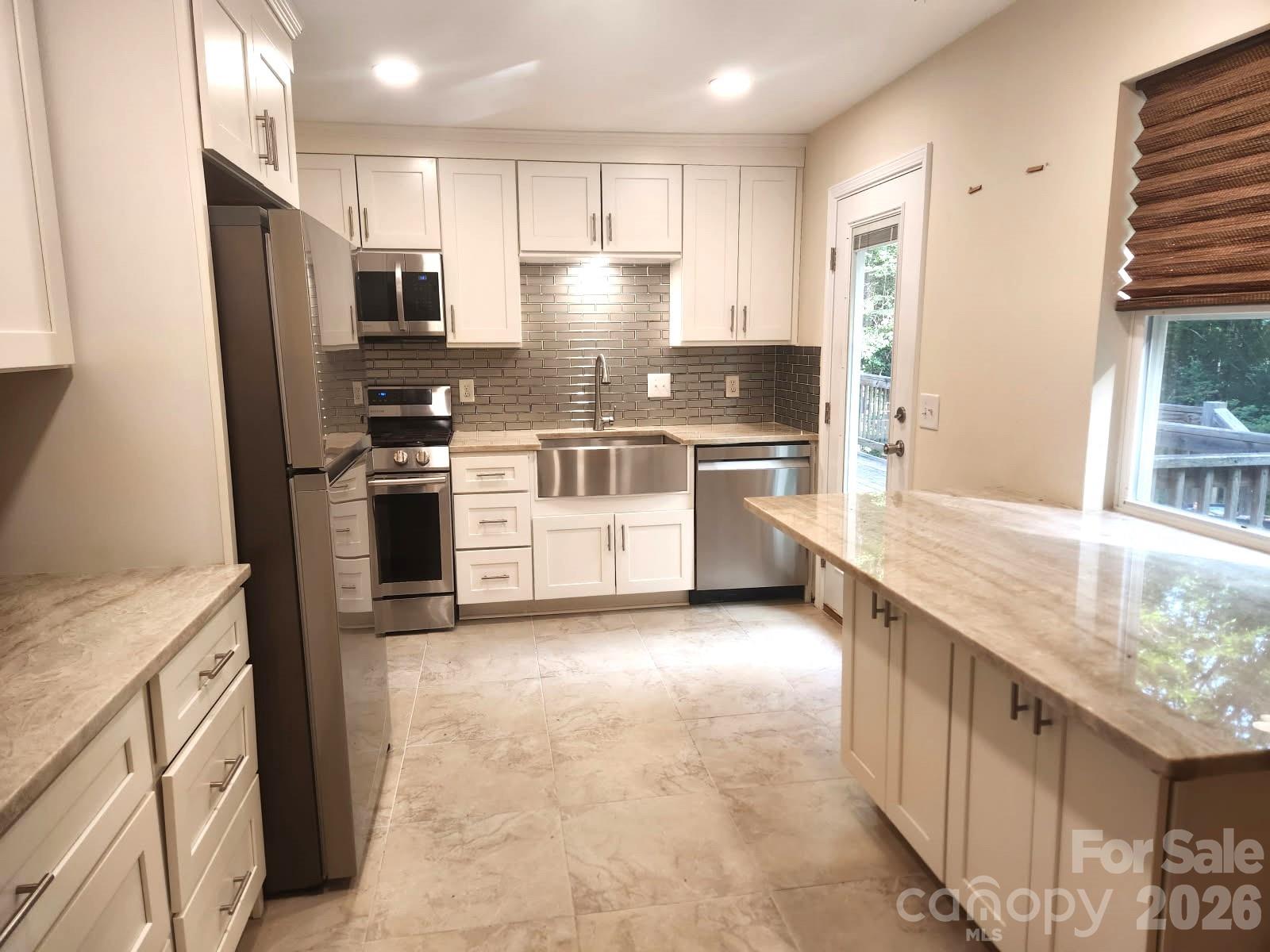 9325 Pinto Court Property Photo 10