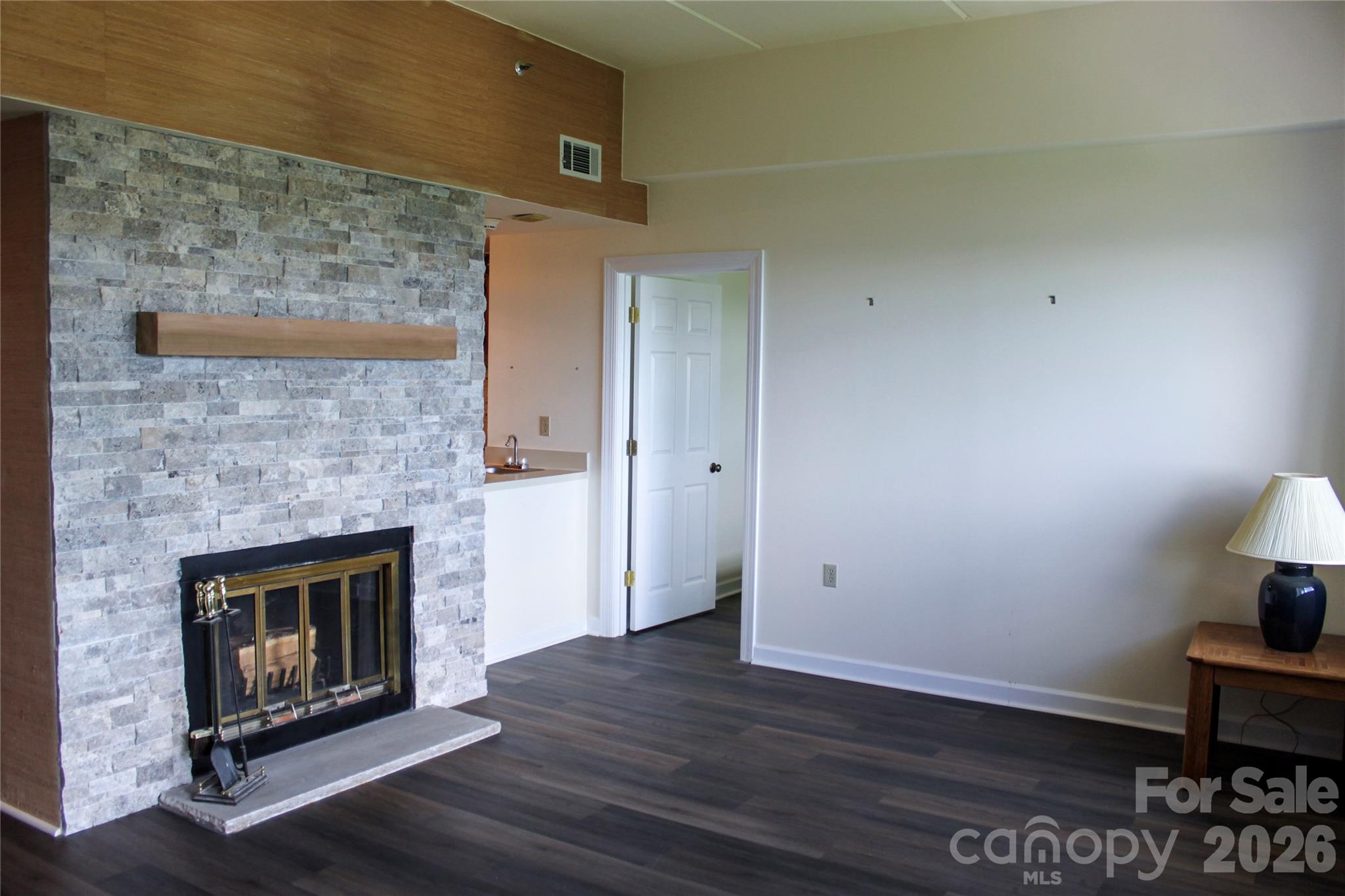 303 Sugar Top Drive 3625 Property Photo 3