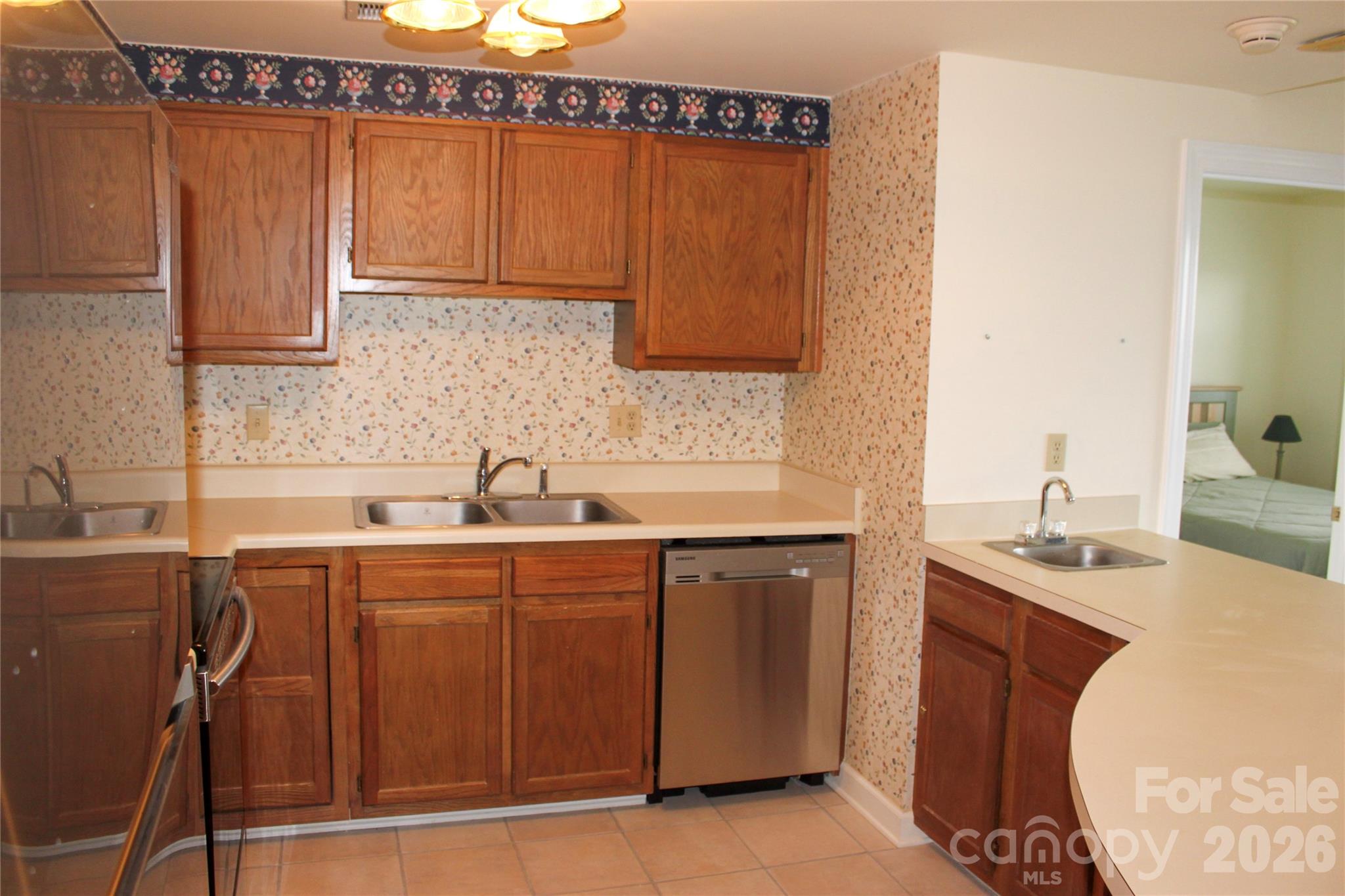 303 Sugar Top Drive 3625 Property Photo 5