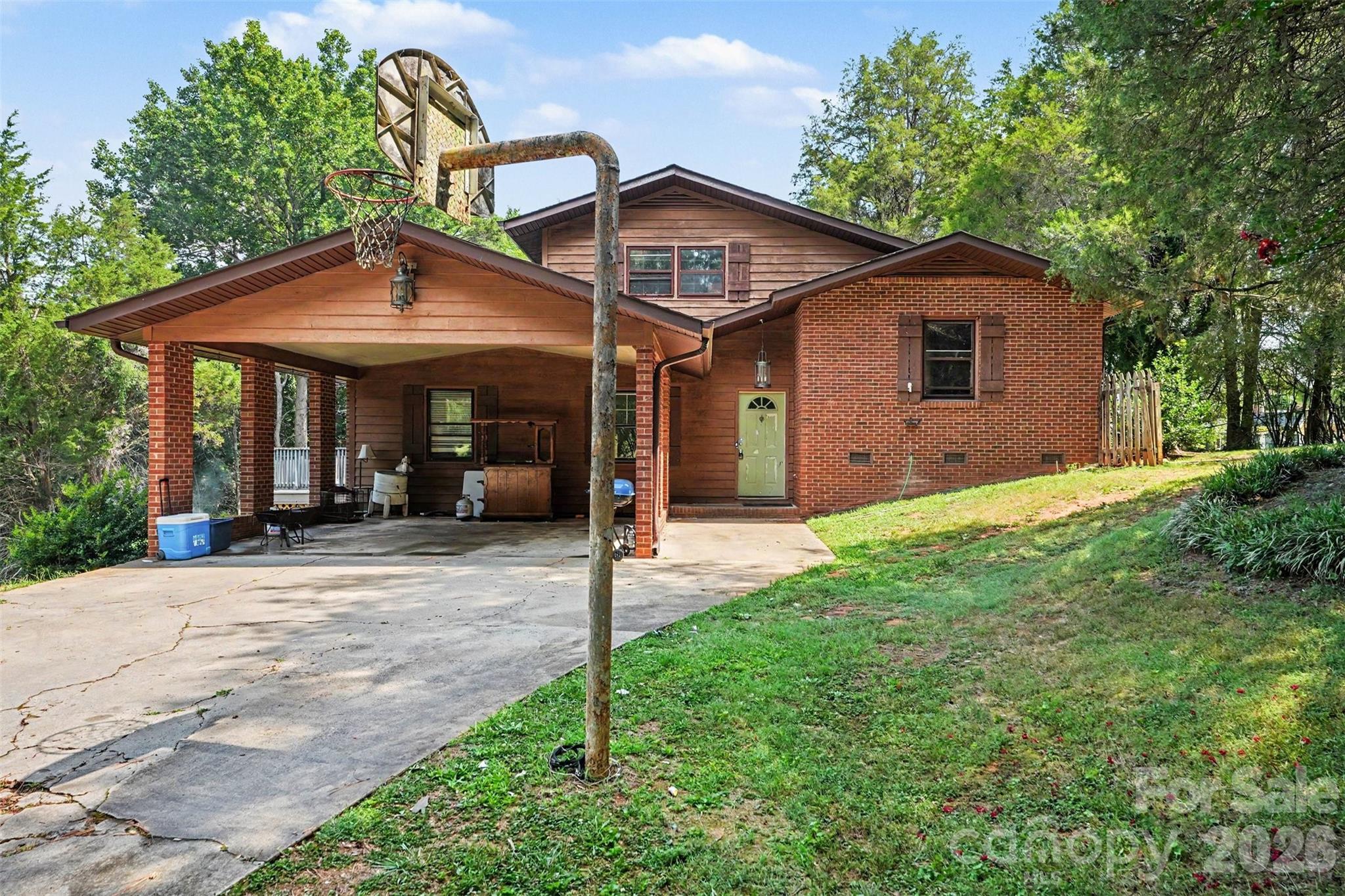 6 Old Farm Road Property Photo 3
