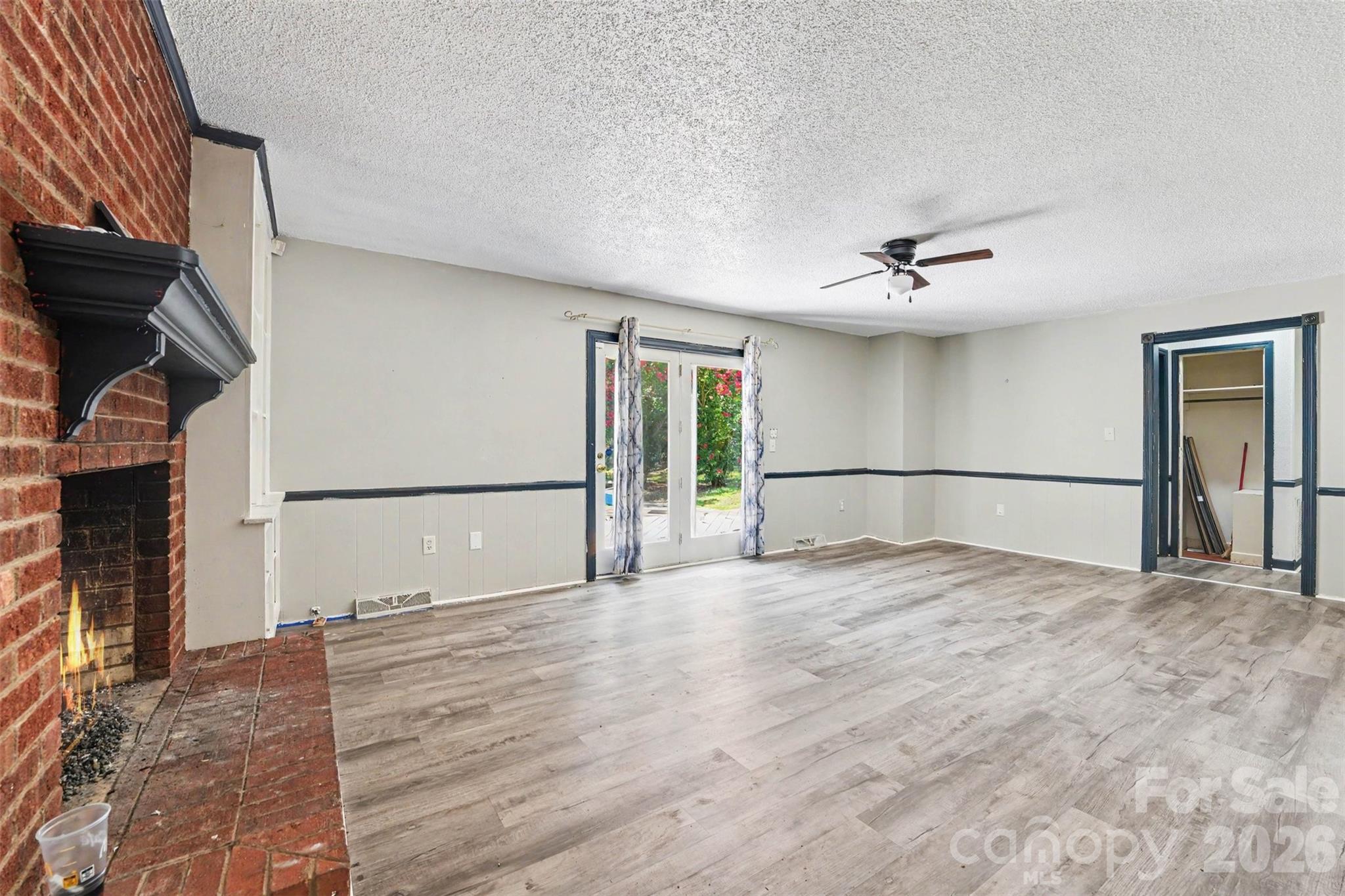 6 Old Farm Road Property Photo 7