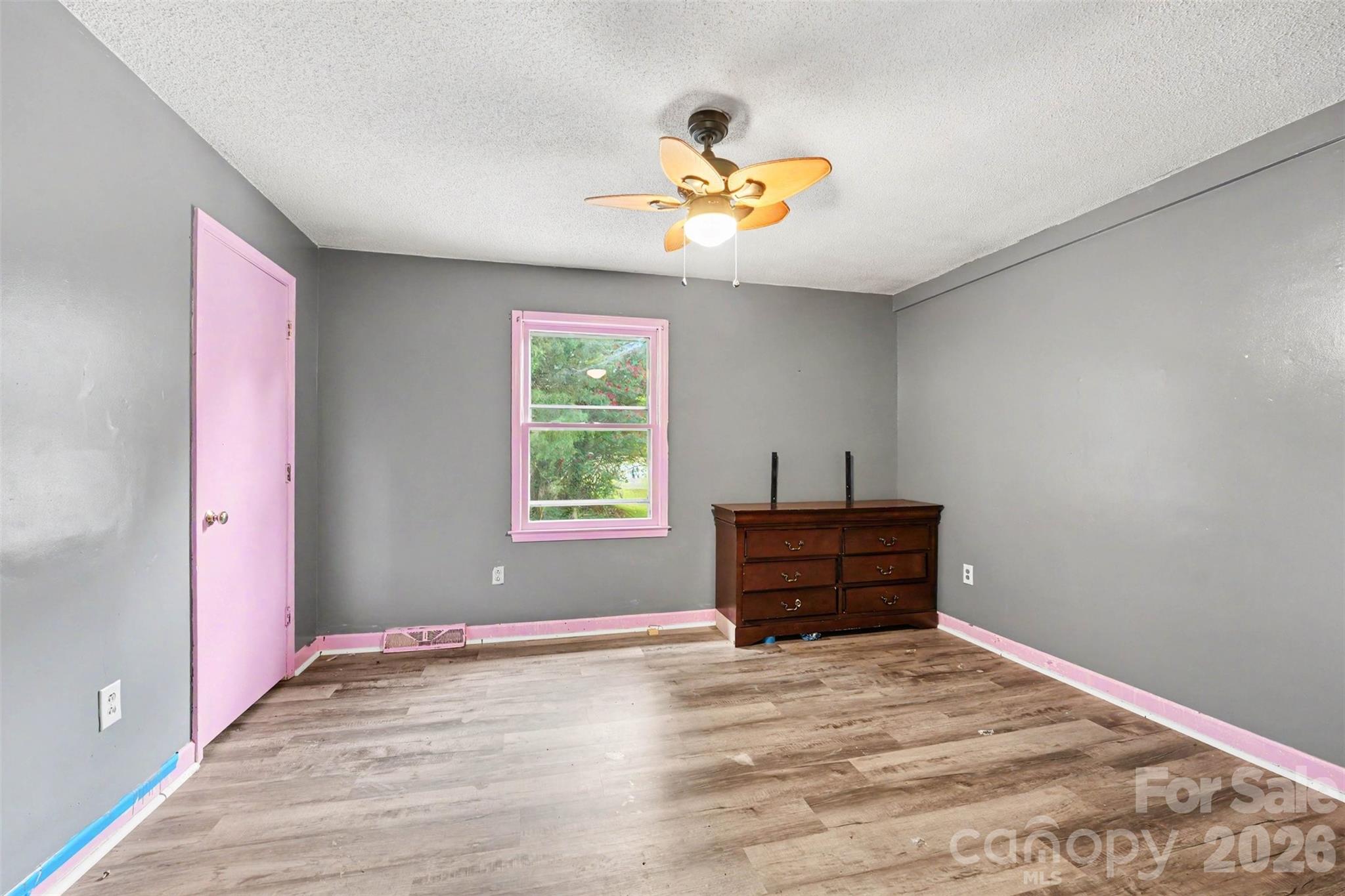 6 Old Farm Road Property Photo 15