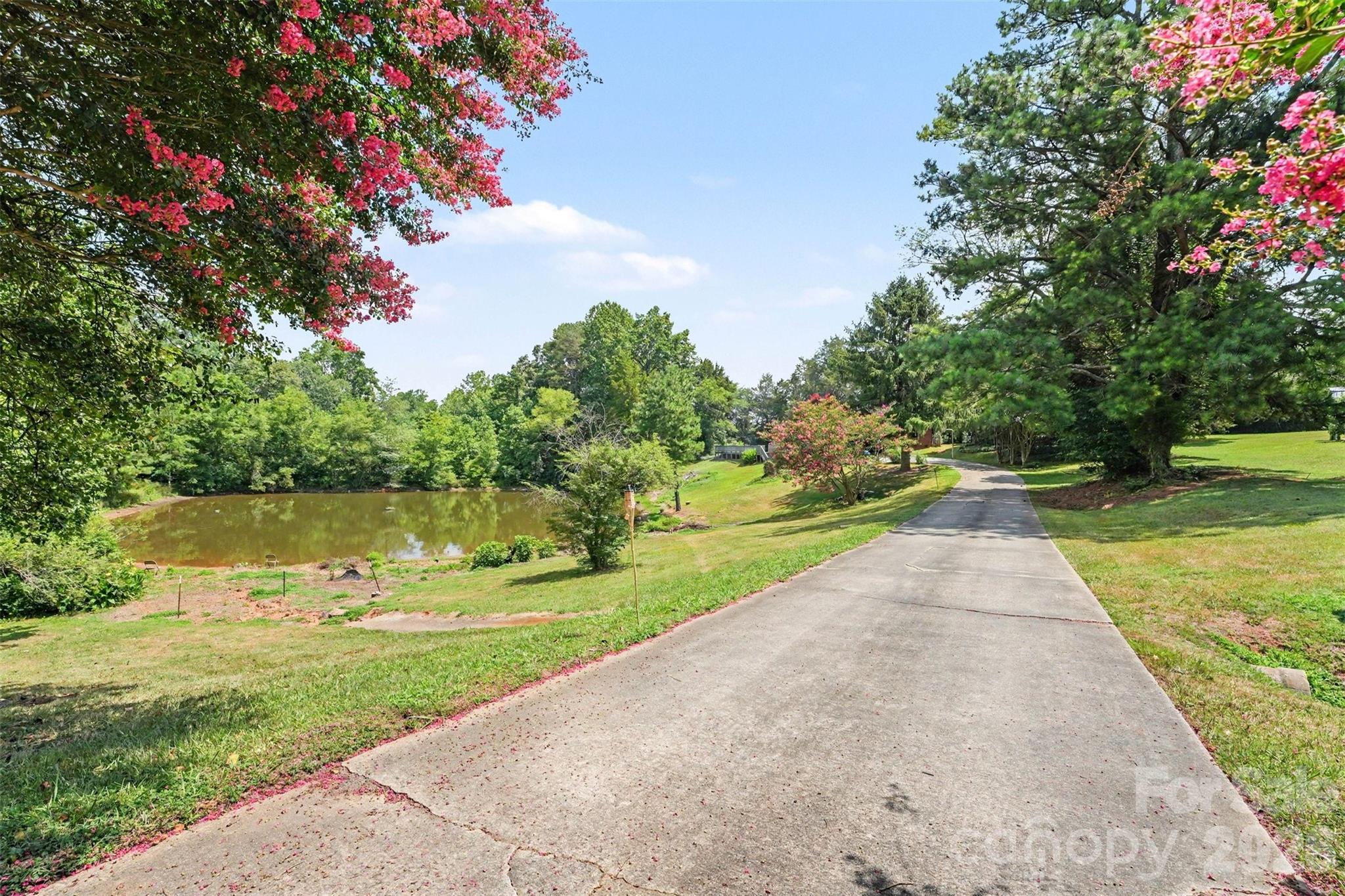 6 Old Farm Road Property Photo 26