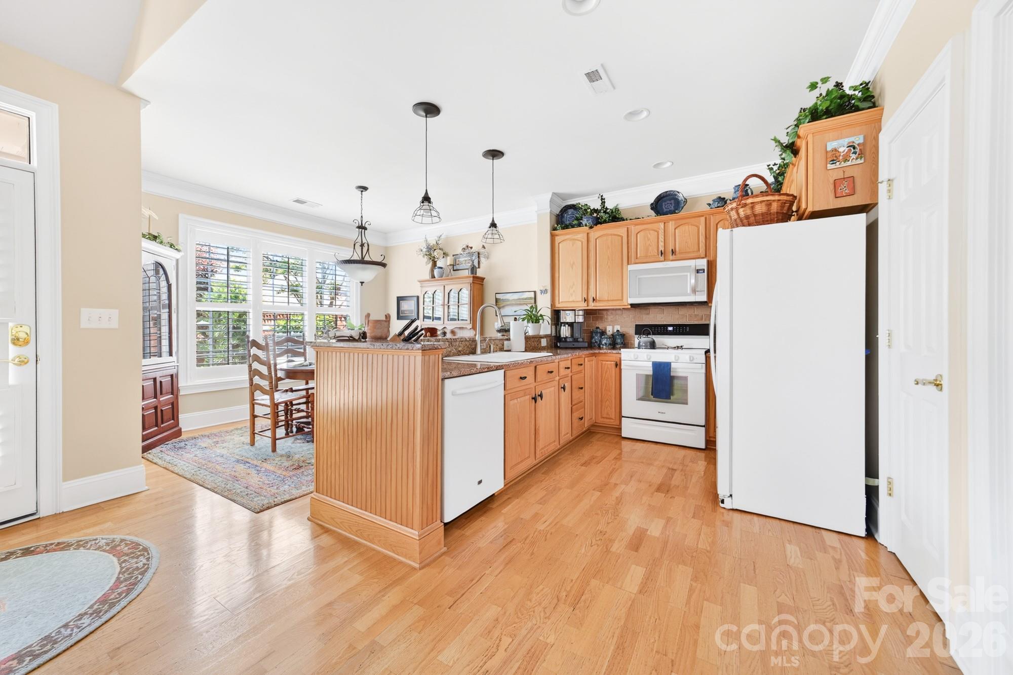 121 Mcleod Avenue Property Photo 18
