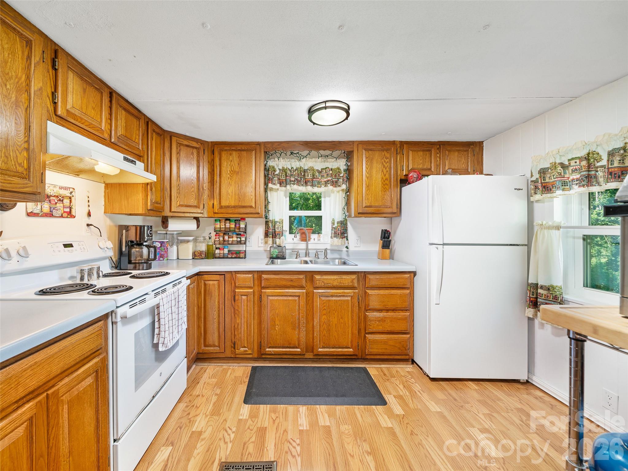1115, 1125, 1127 Glenn Bridge Road Property Photo 20