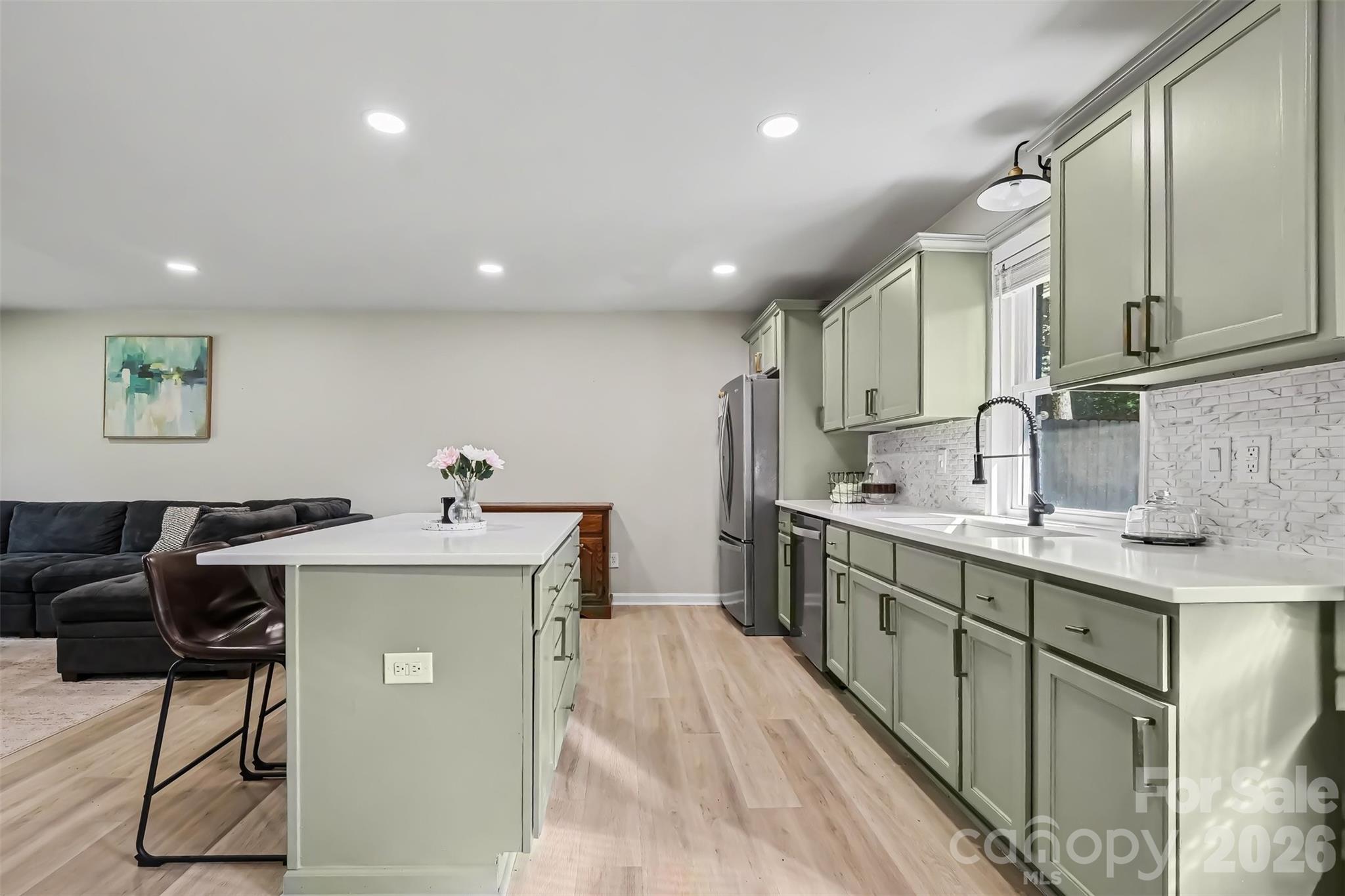 4023 Strangford Avenue Property Photo 10