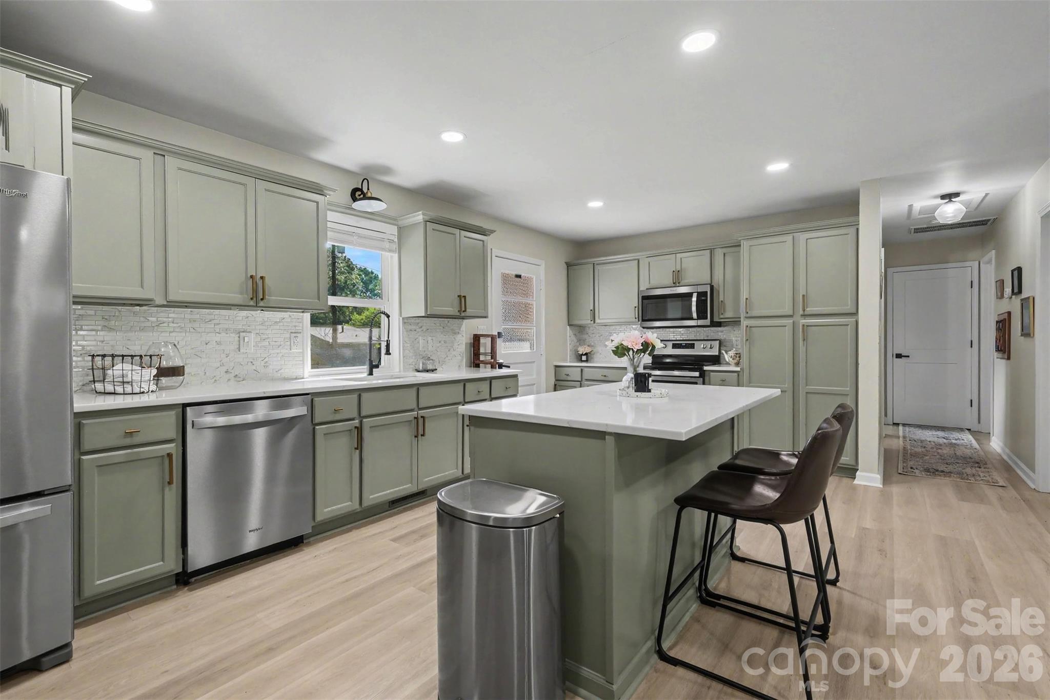 4023 Strangford Avenue Property Photo 12