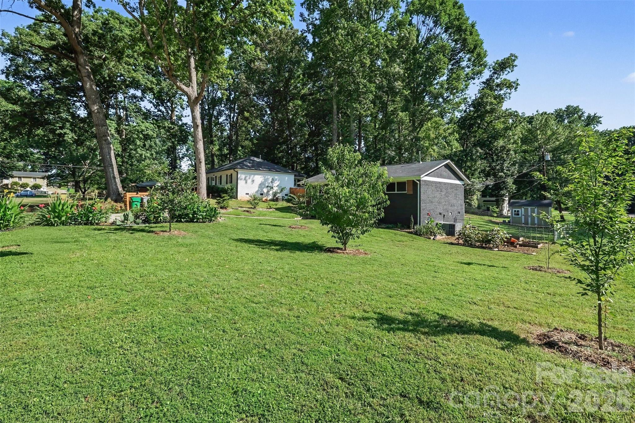 4023 Strangford Avenue Property Photo 18