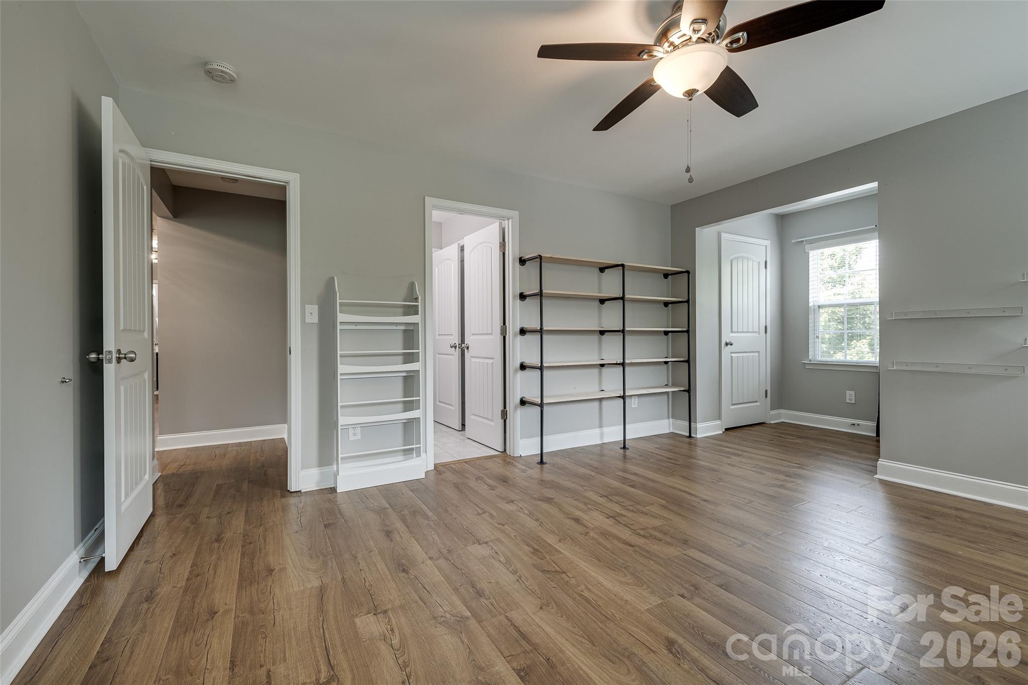 576 Becker Avenue Property Photo 23