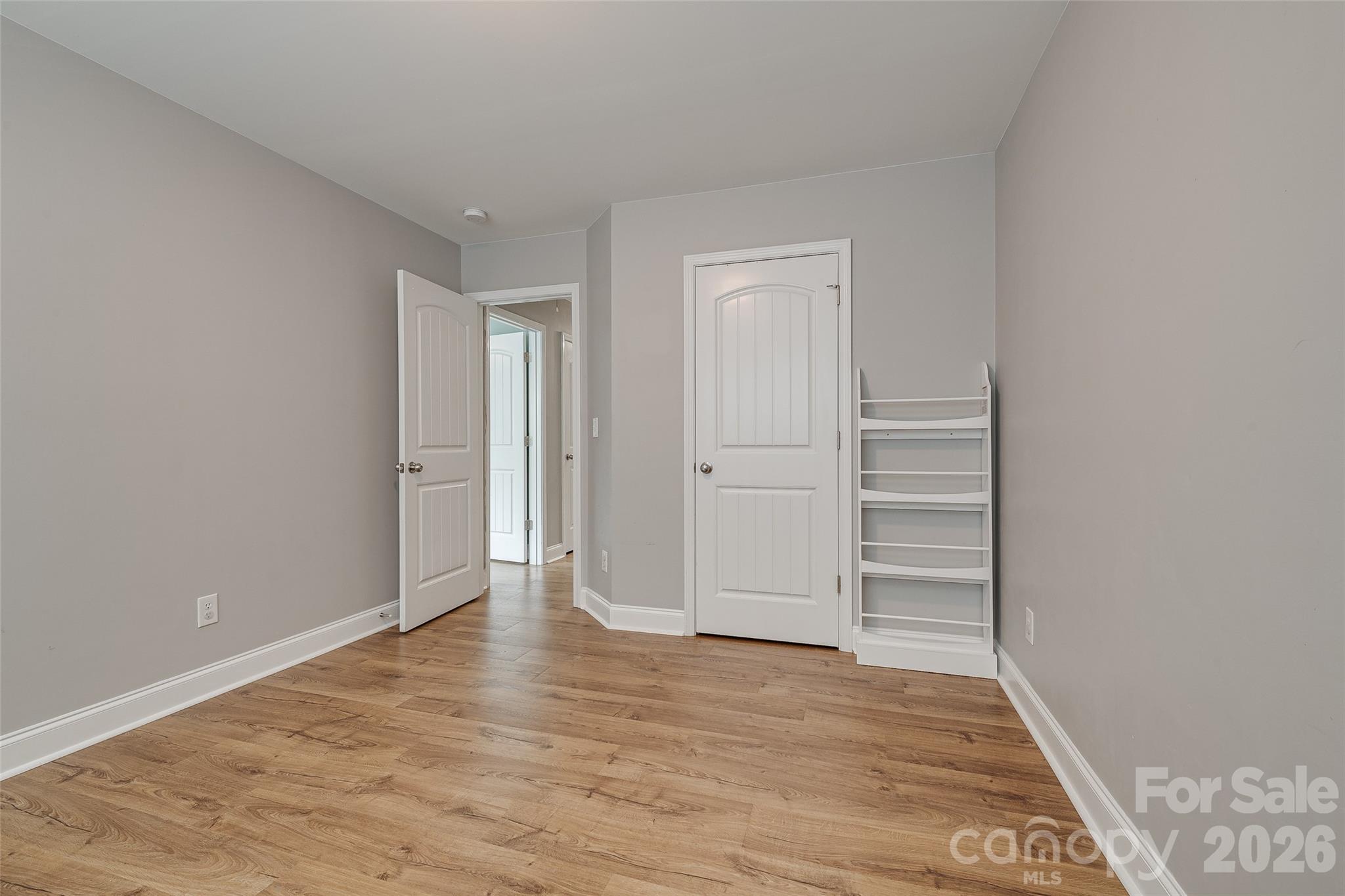576 Becker Avenue Property Photo 30