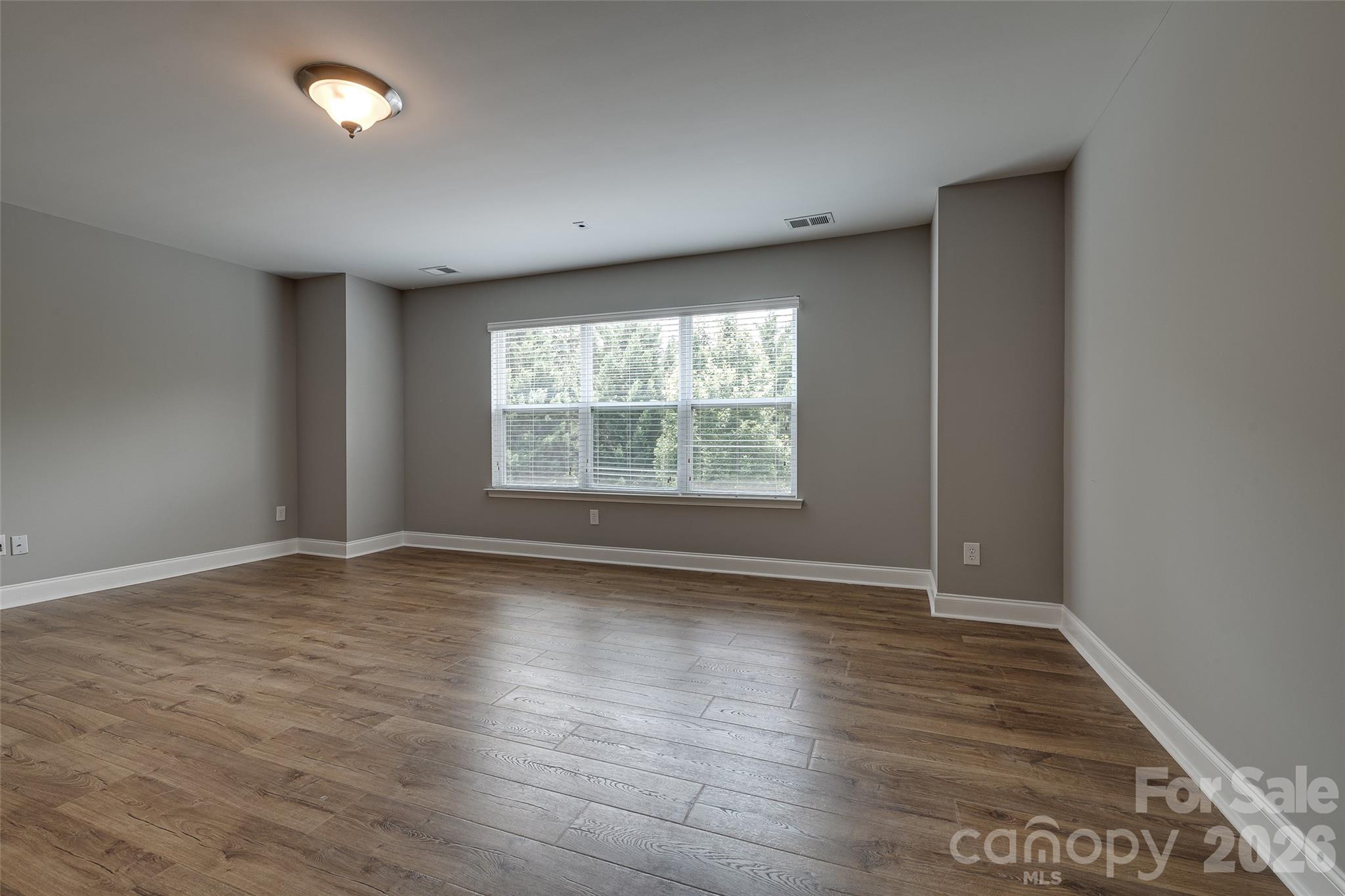 576 Becker Avenue Property Photo 34