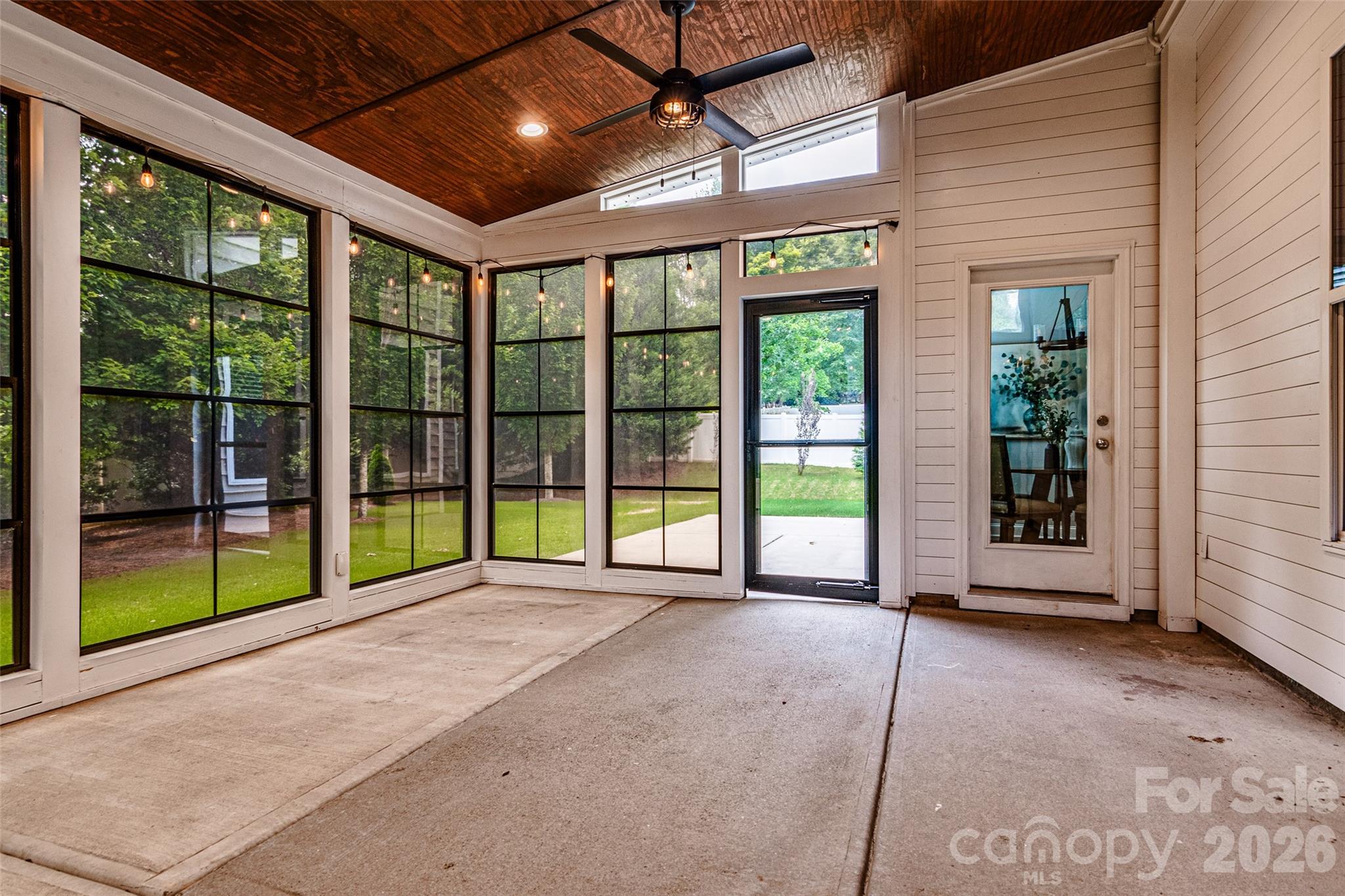 576 Becker Avenue Property Photo 38