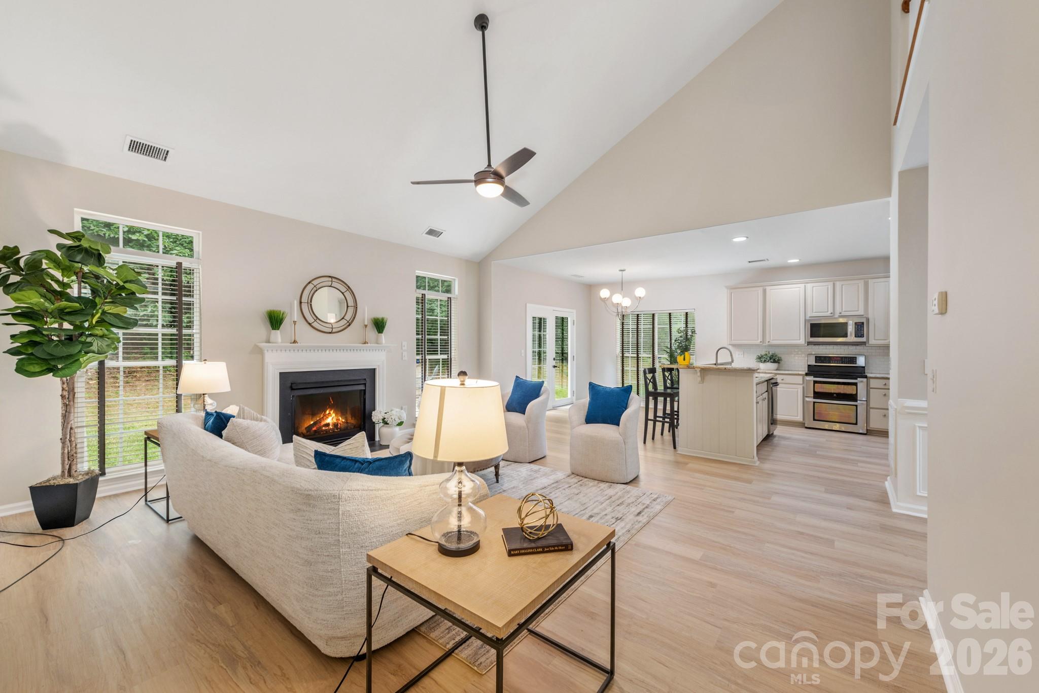 20307 Southshore Drive Property Photo 2