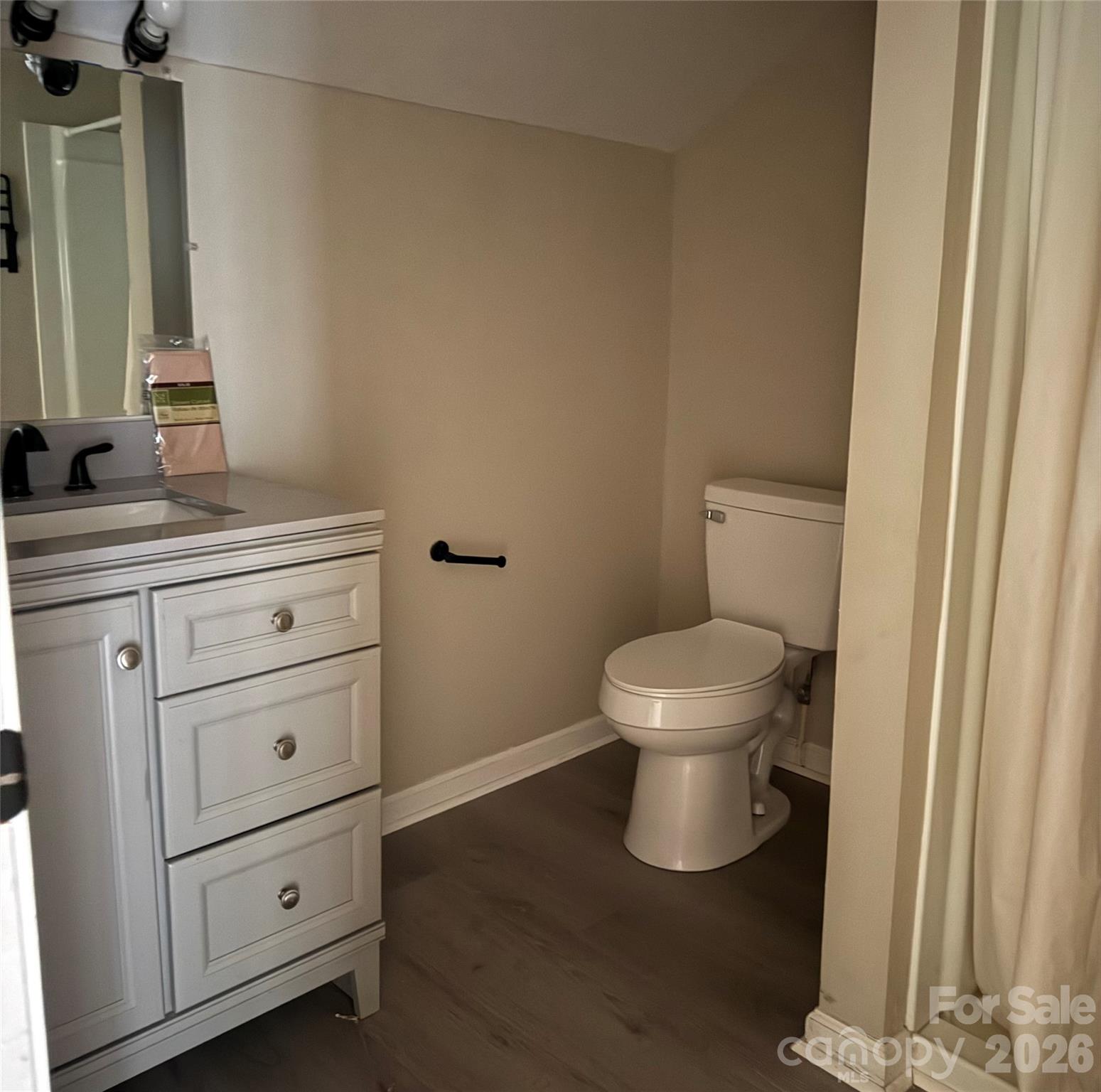 808 Harrisburg Drive Property Photo 15