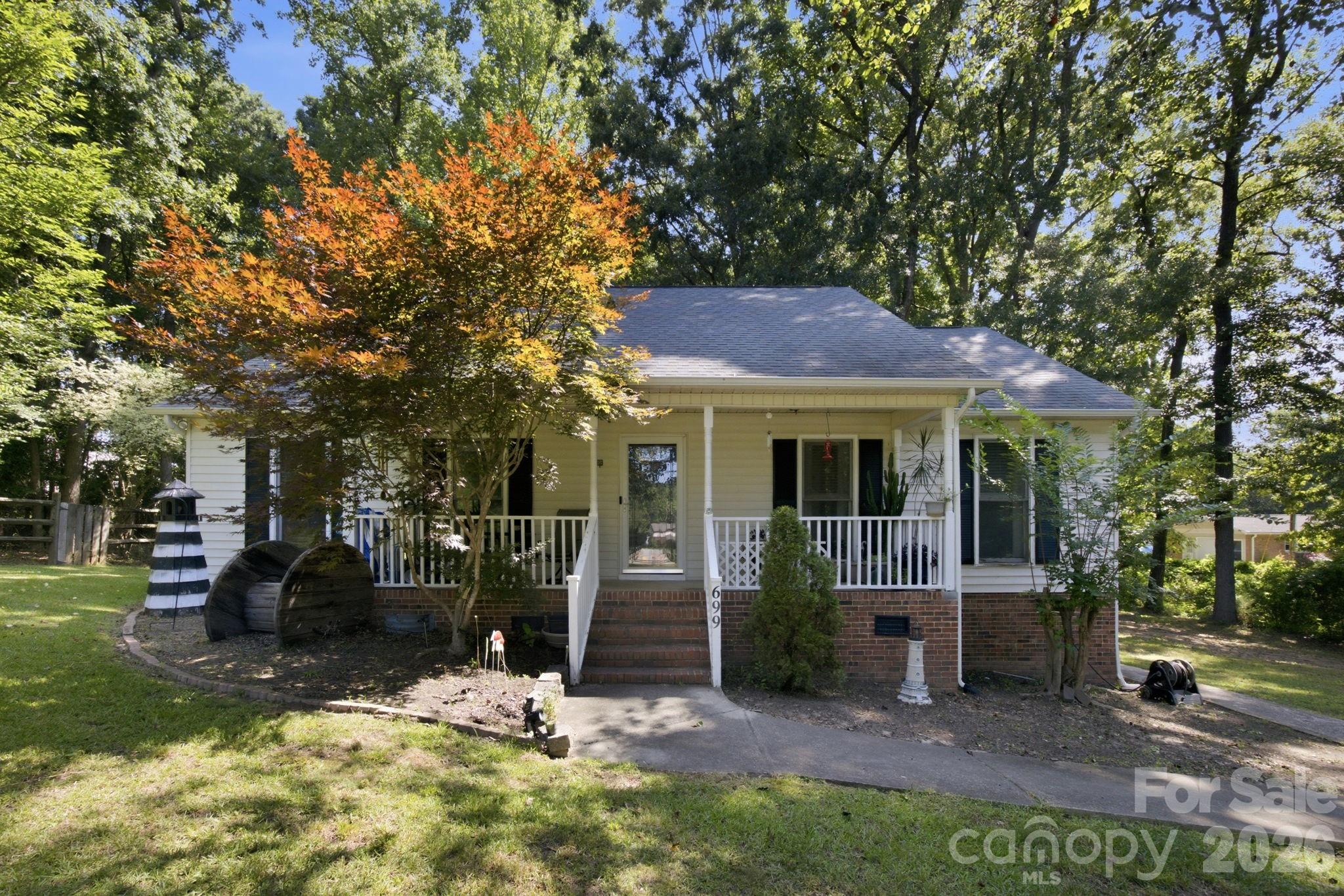 699 Wyndale Drive Property Photo 1